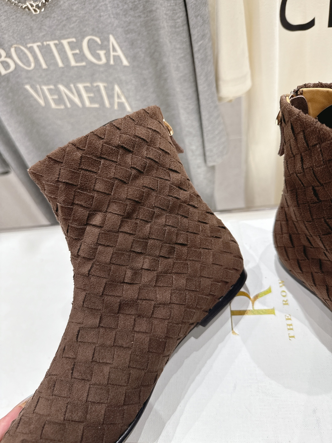 高版本出厂 the row 2025ss秋冬爆款平底简约短靴及裸靴非常舒服的小矮靴，极简设计理念，版型显