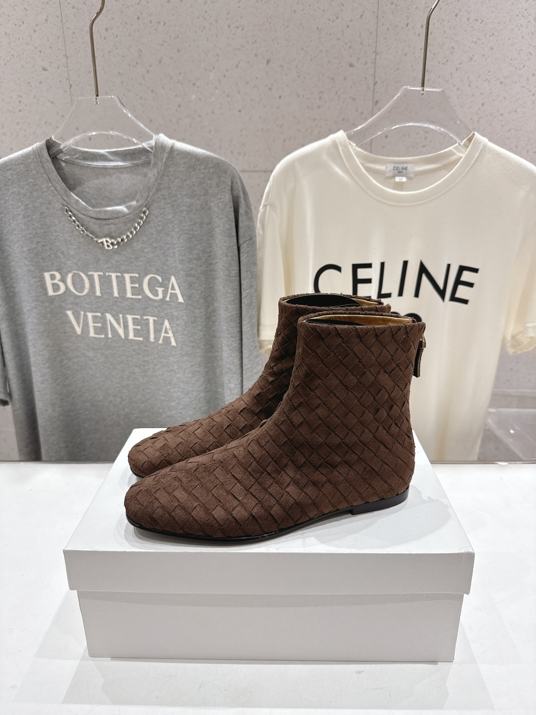 高版本出厂 the row 2025ss秋冬爆款平底简约短靴及裸靴非常舒服的小矮靴，极简设计理念，版型显