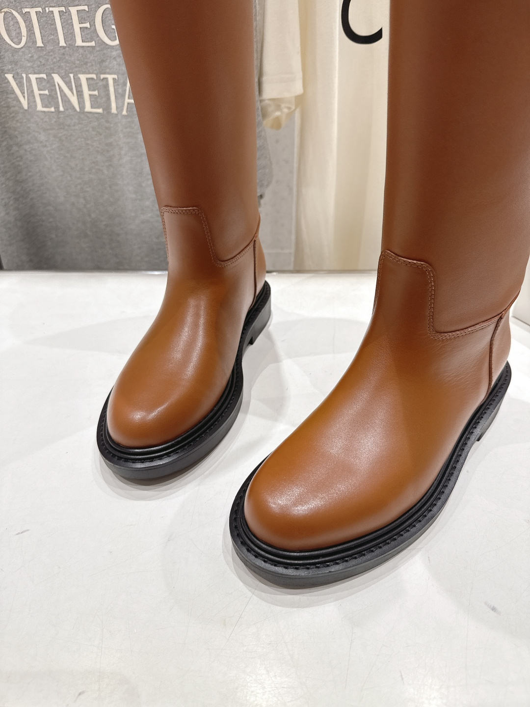 高版本出厂 Celine*/赛琳F041 2025ss秋冬新款帅气英伦风长靴骑士靴复古简约又时尚 上脚舒