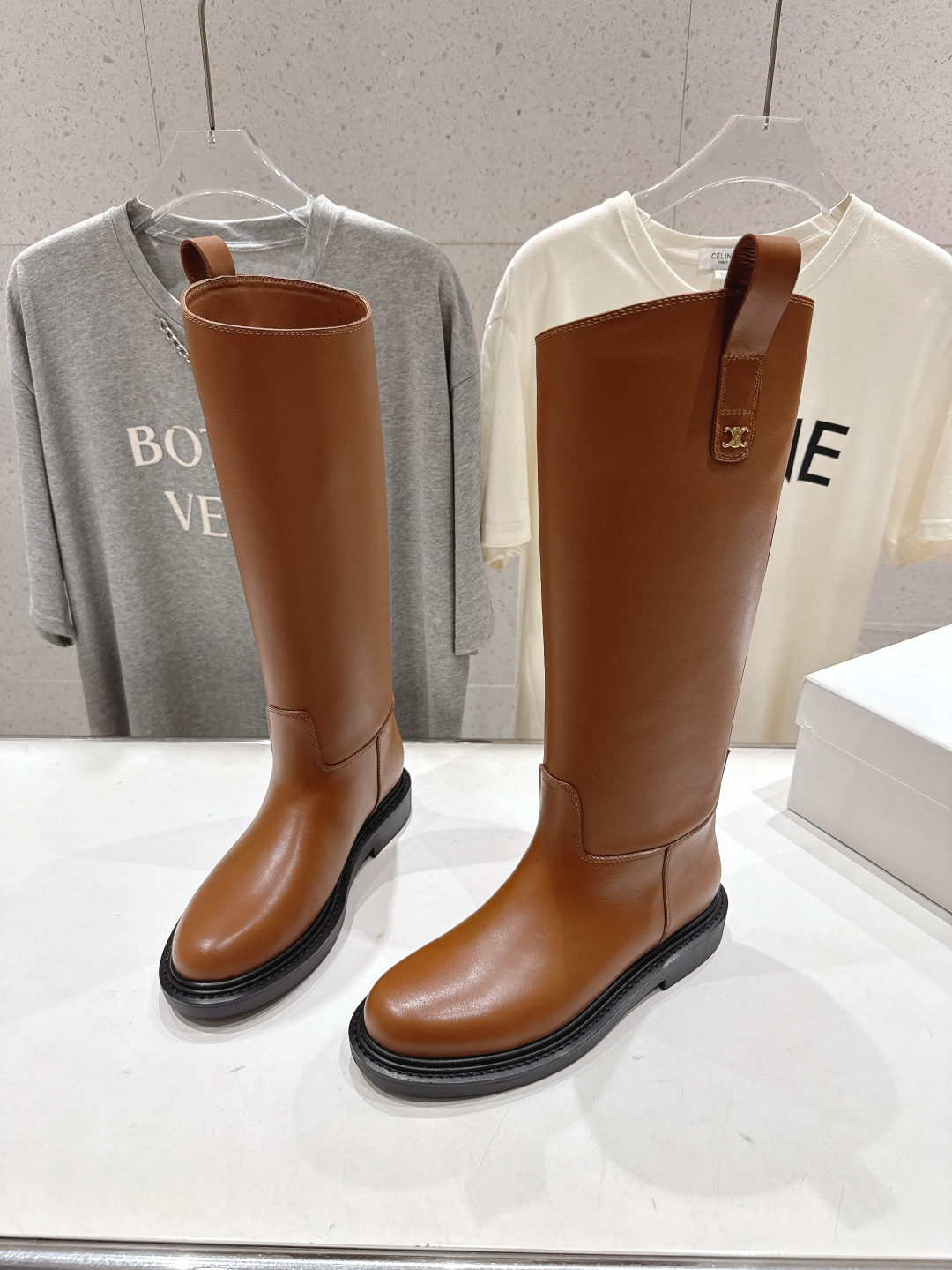 高版本出厂 Celine*/赛琳F041 2025ss秋冬新款帅气英伦风长靴骑士靴复古简约又时尚 上脚舒