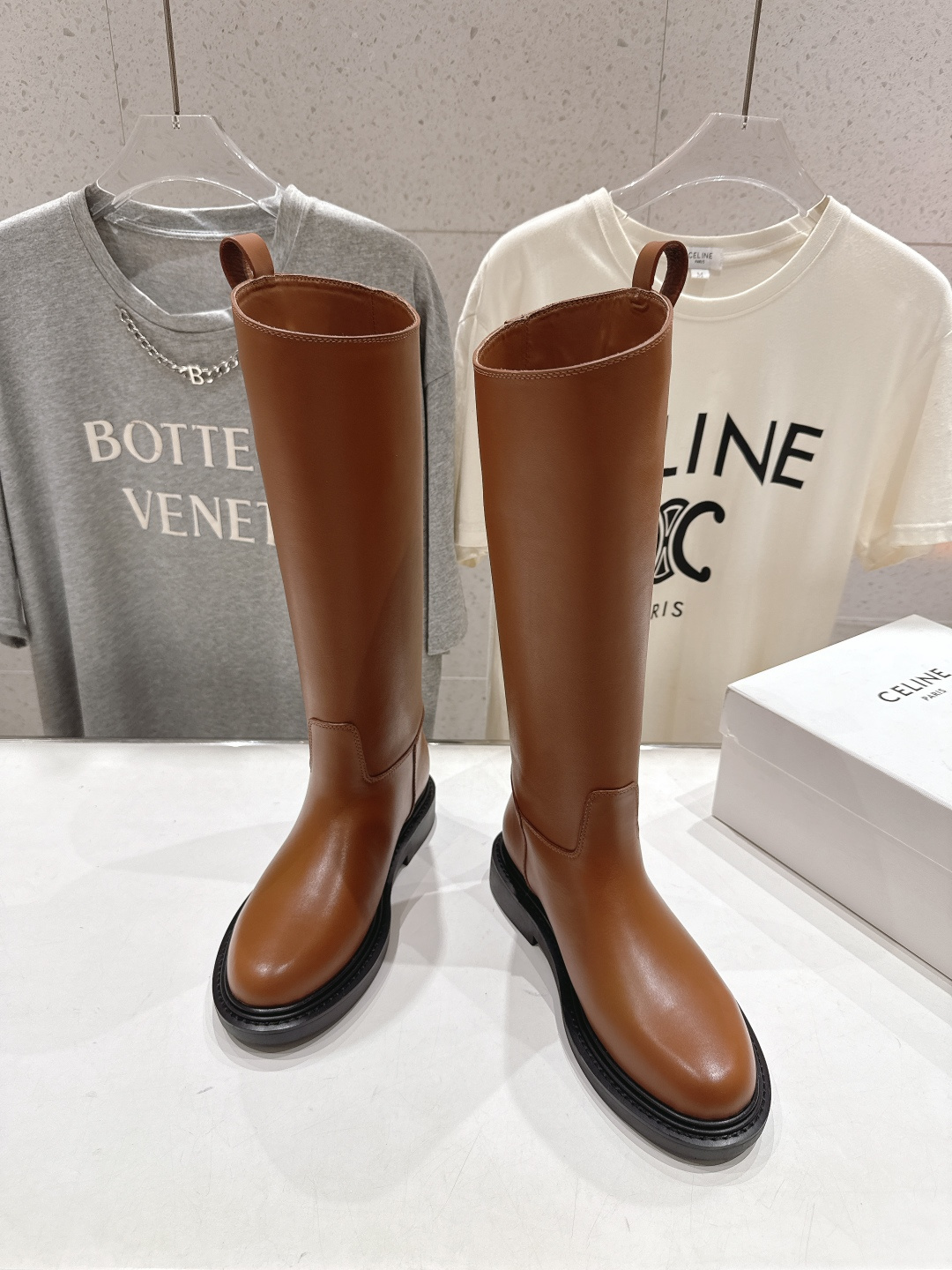 高版本出厂 Celine*/赛琳F041 2025ss秋冬新款帅气英伦风长靴骑士靴复古简约又时尚 上脚舒