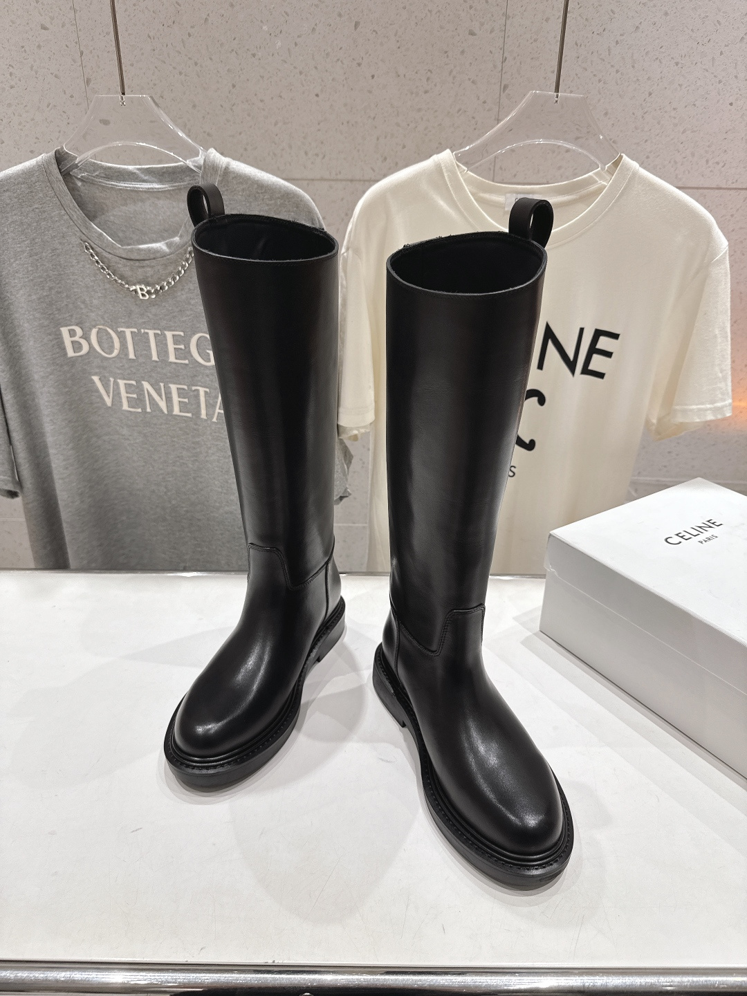 高版本出厂 Celine*/赛琳F041 2025ss秋冬新款帅气英伦风长靴骑士靴复古简约又时尚 上脚舒