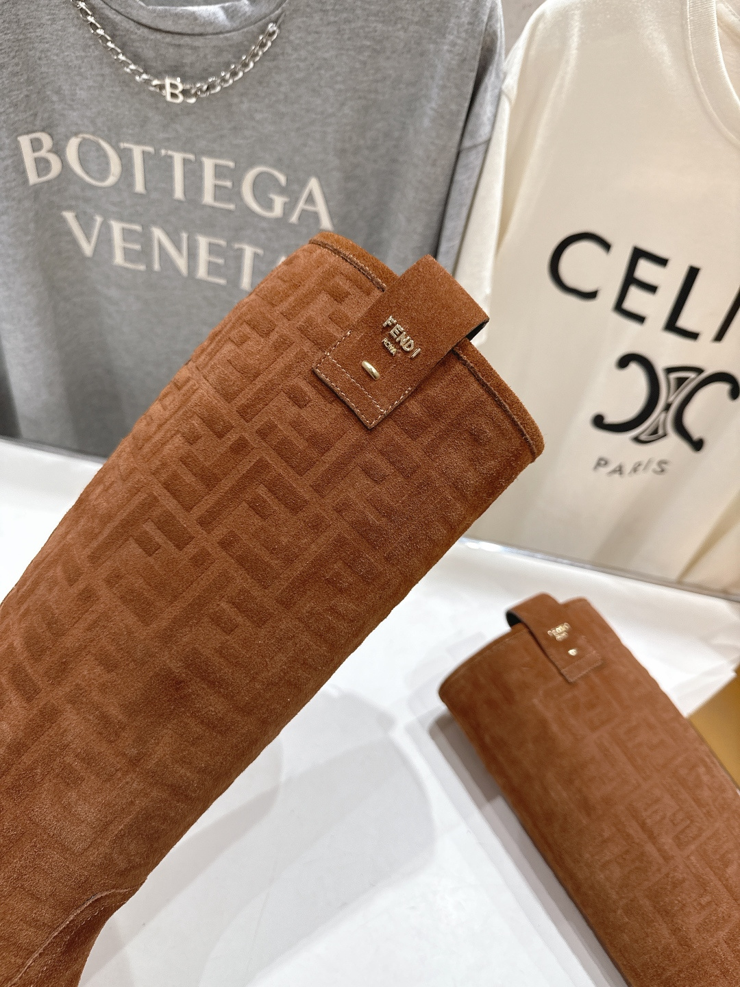 高版本出厂 FENDI芬迪F029 2025ss秋冬新款长靴直筒靴长筒靴 马丁靴芬迪又出美靴啦 高丝光牛