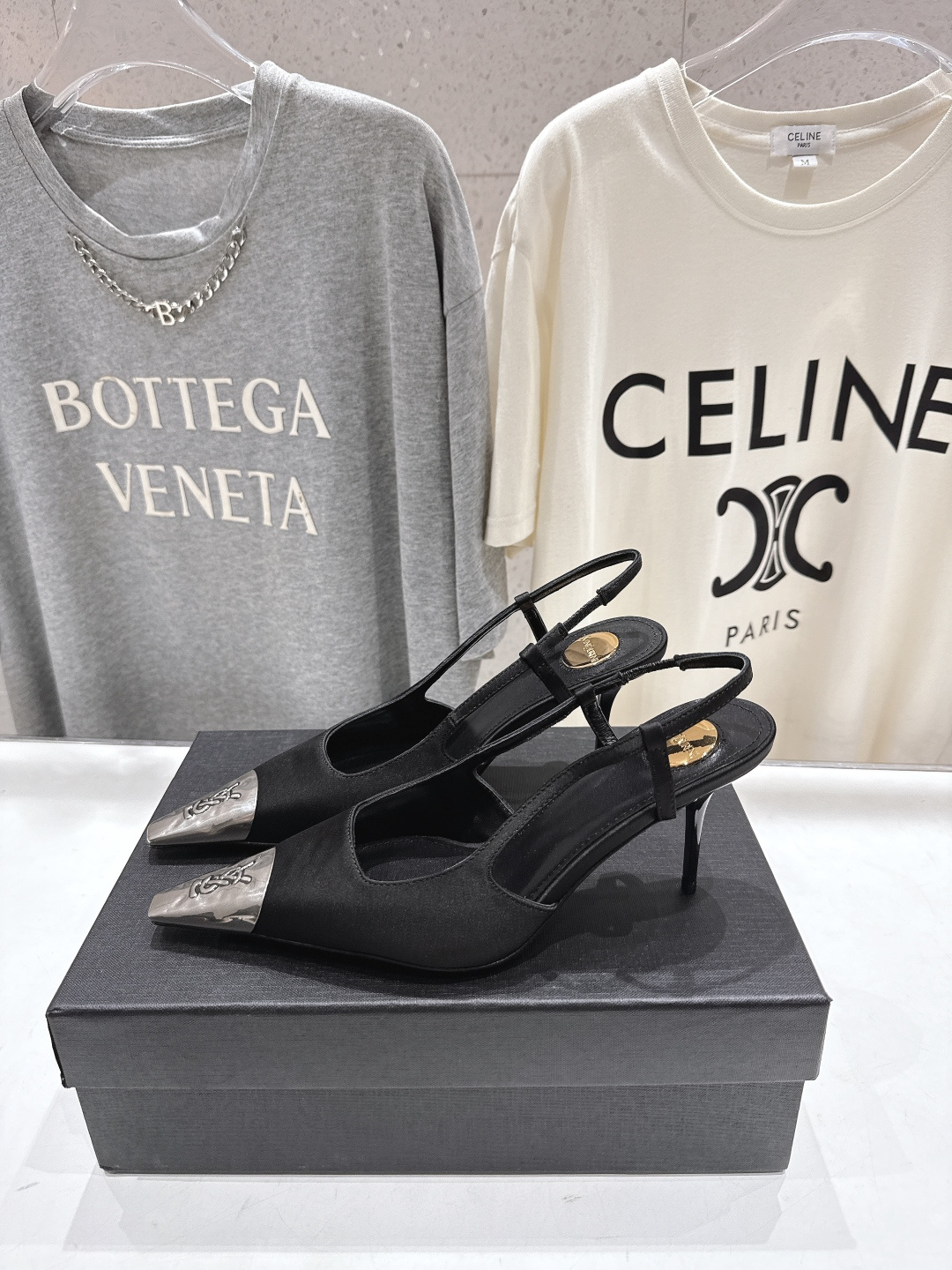 高版本出厂 SAINT LAURENT/圣罗兰YSL🆕 25ss春夏全新金属小方头高跟鞋凉鞋单鞋～今年大