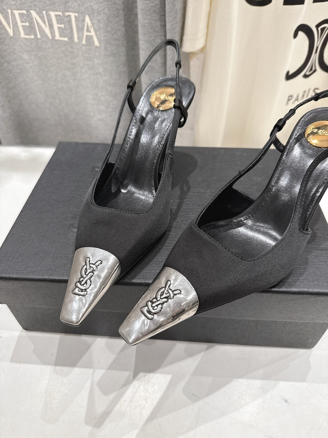 高版本出厂 SAINT LAURENT/圣罗兰YSL🆕 25ss春夏全新金属小方头高跟鞋凉鞋单鞋～今年大