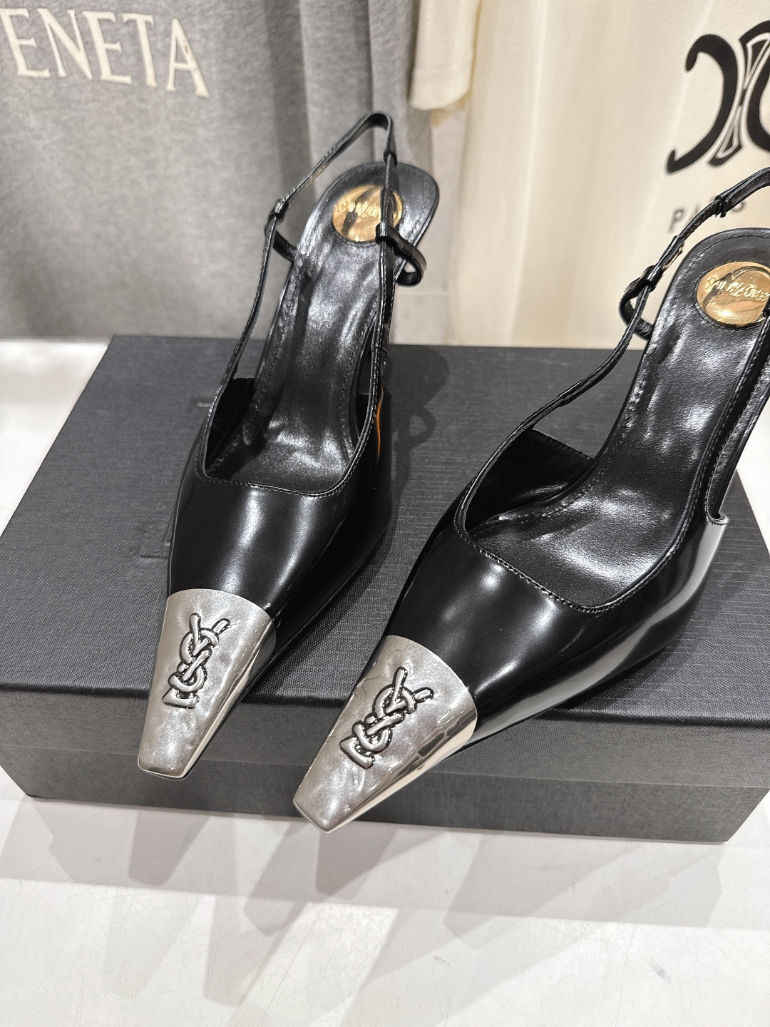 高版本出厂 SAINT LAURENT/圣罗兰YSL🆕 25ss春夏全新金属小方头高跟鞋凉鞋单鞋～今年大