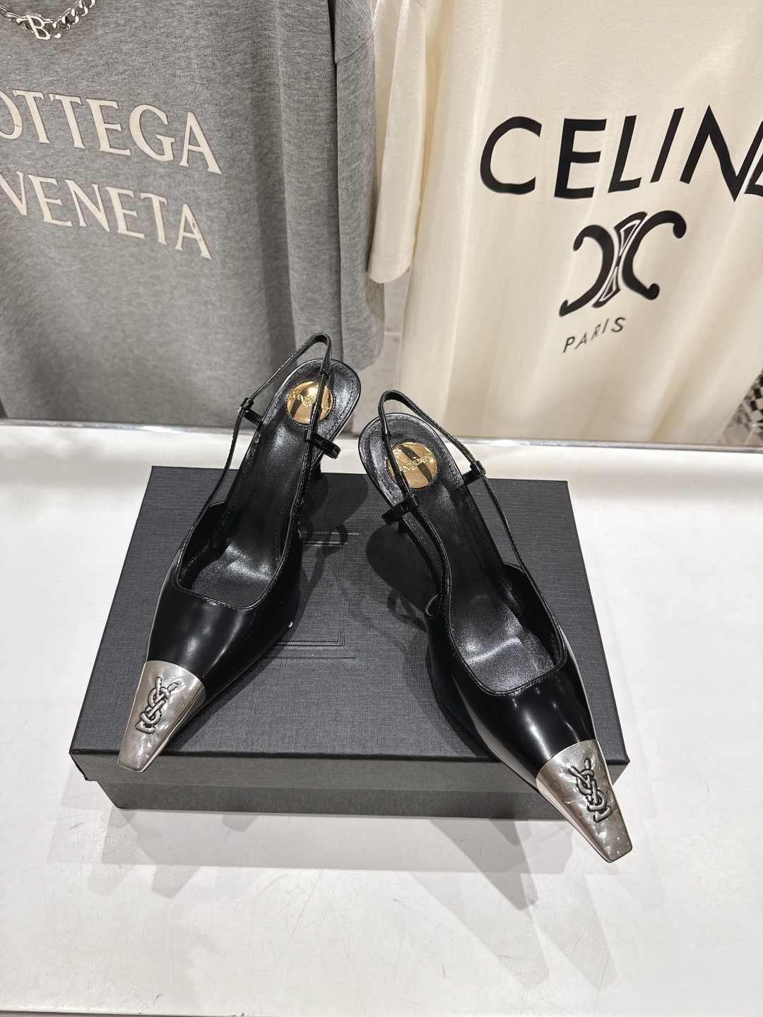 高版本出厂 SAINT LAURENT/圣罗兰YSL🆕 25ss春夏全新金属小方头高跟鞋凉鞋单鞋～今年大