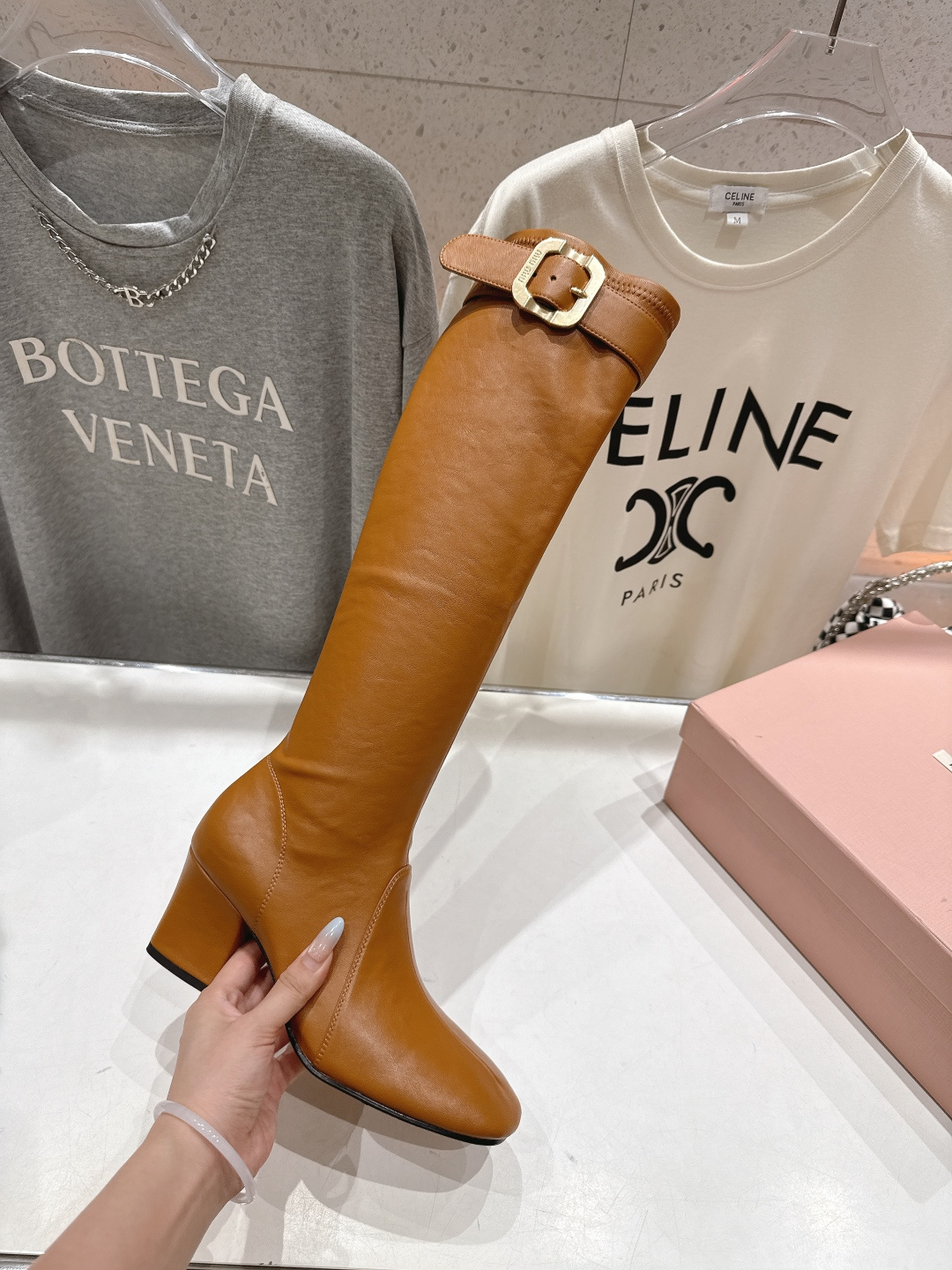 高版本出厂 MiuMiu*缪缪/F026 2025ss秋冬走秀新款高跟过膝长靴弹力靴走秀款出现在各大时装