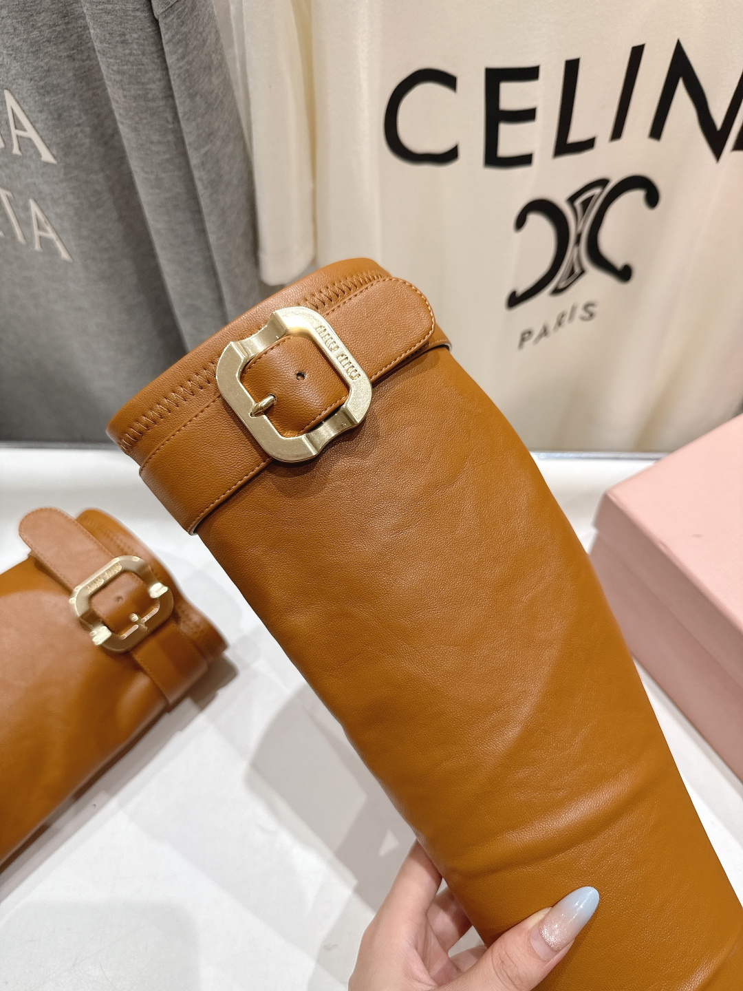 高版本出厂 MiuMiu*缪缪/F026 2025ss秋冬走秀新款高跟过膝长靴弹力靴走秀款出现在各大时装