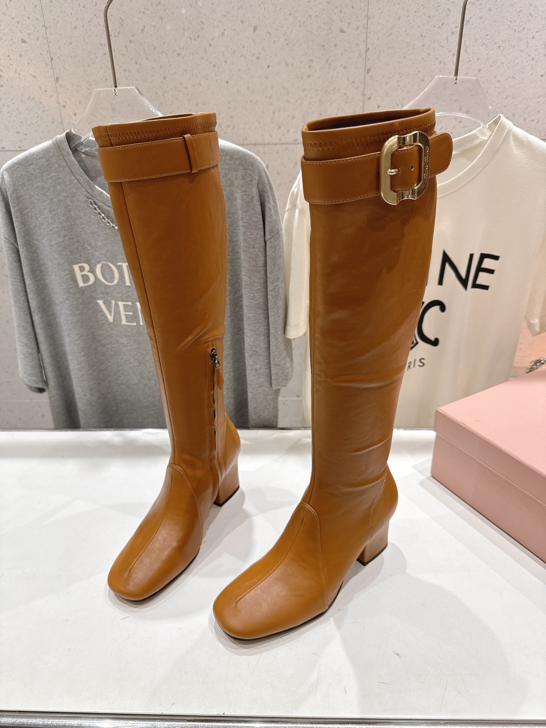 高版本出厂 MiuMiu*缪缪/F026 2025ss秋冬走秀新款高跟过膝长靴弹力靴走秀款出现在各大时装