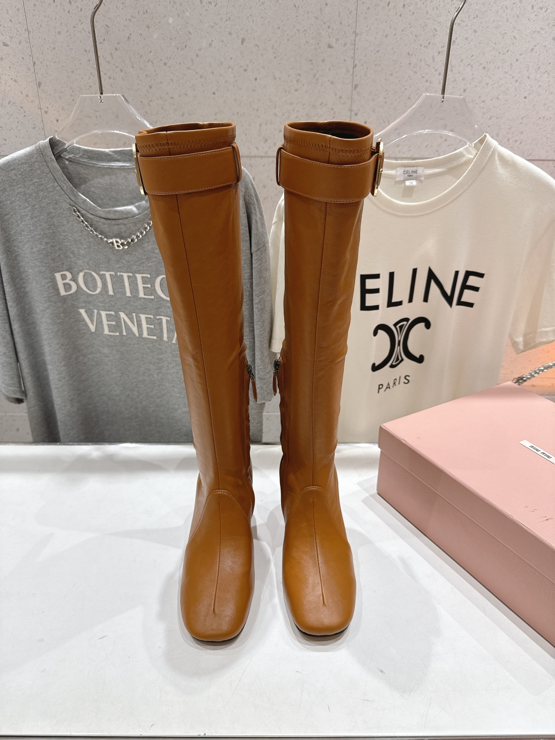 高版本出厂 MiuMiu*缪缪/F026 2025ss秋冬走秀新款高跟过膝长靴弹力靴走秀款出现在各大时装