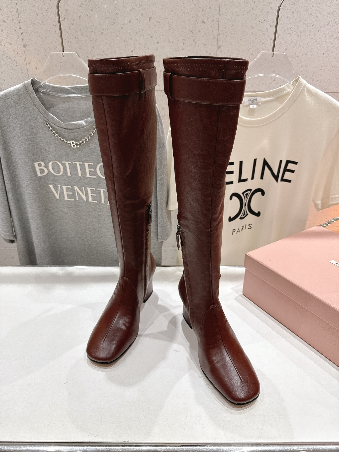 高版本出厂 MiuMiu*缪缪/F026 2025ss秋冬走秀新款高跟过膝长靴弹力靴走秀款出现在各大时装