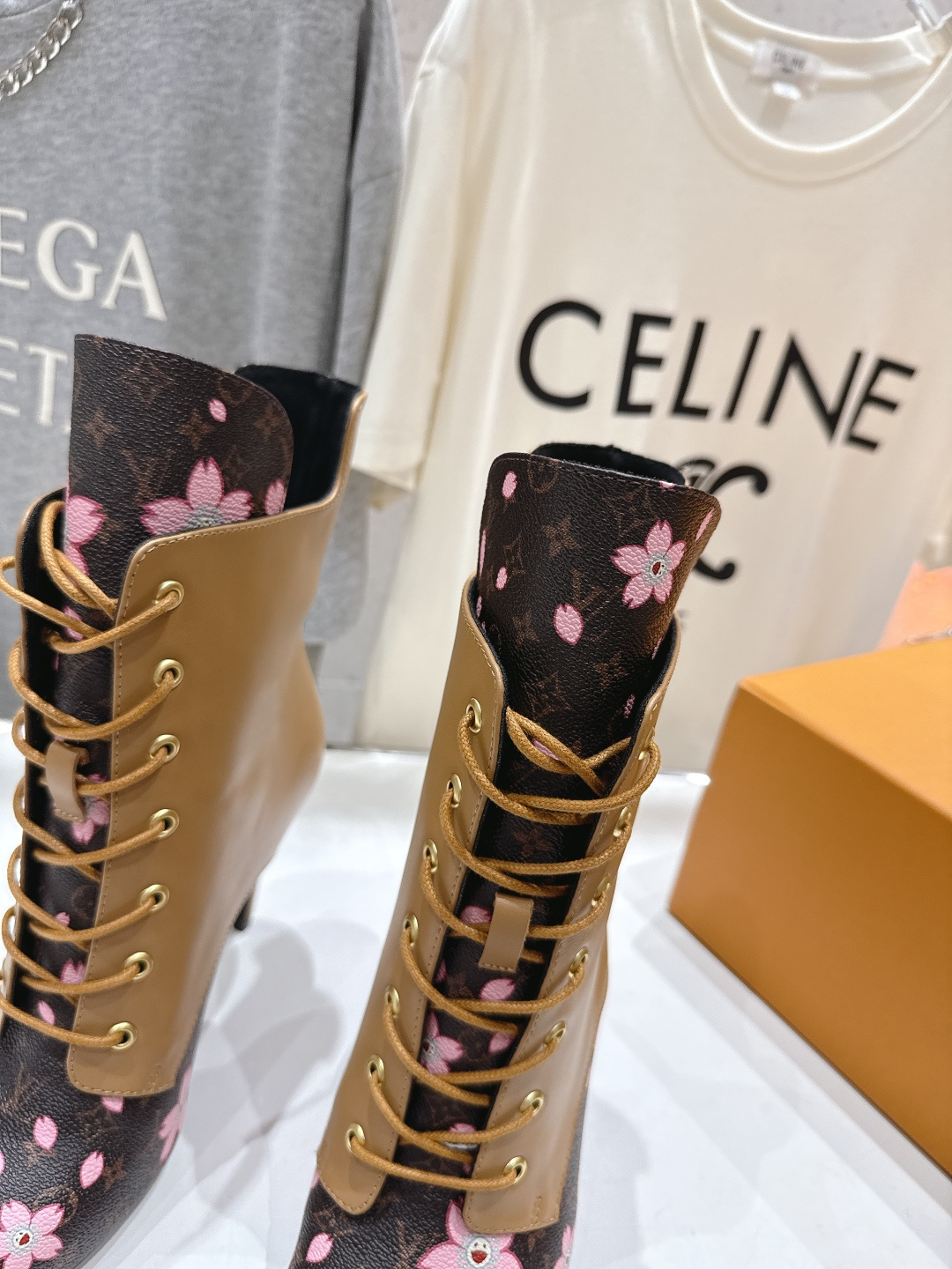 高版本出厂 LOUIS VUITTON 25ss LV驴牌秋冬新款高跟短靴楦型百搭瘦脚yyds.造型立体