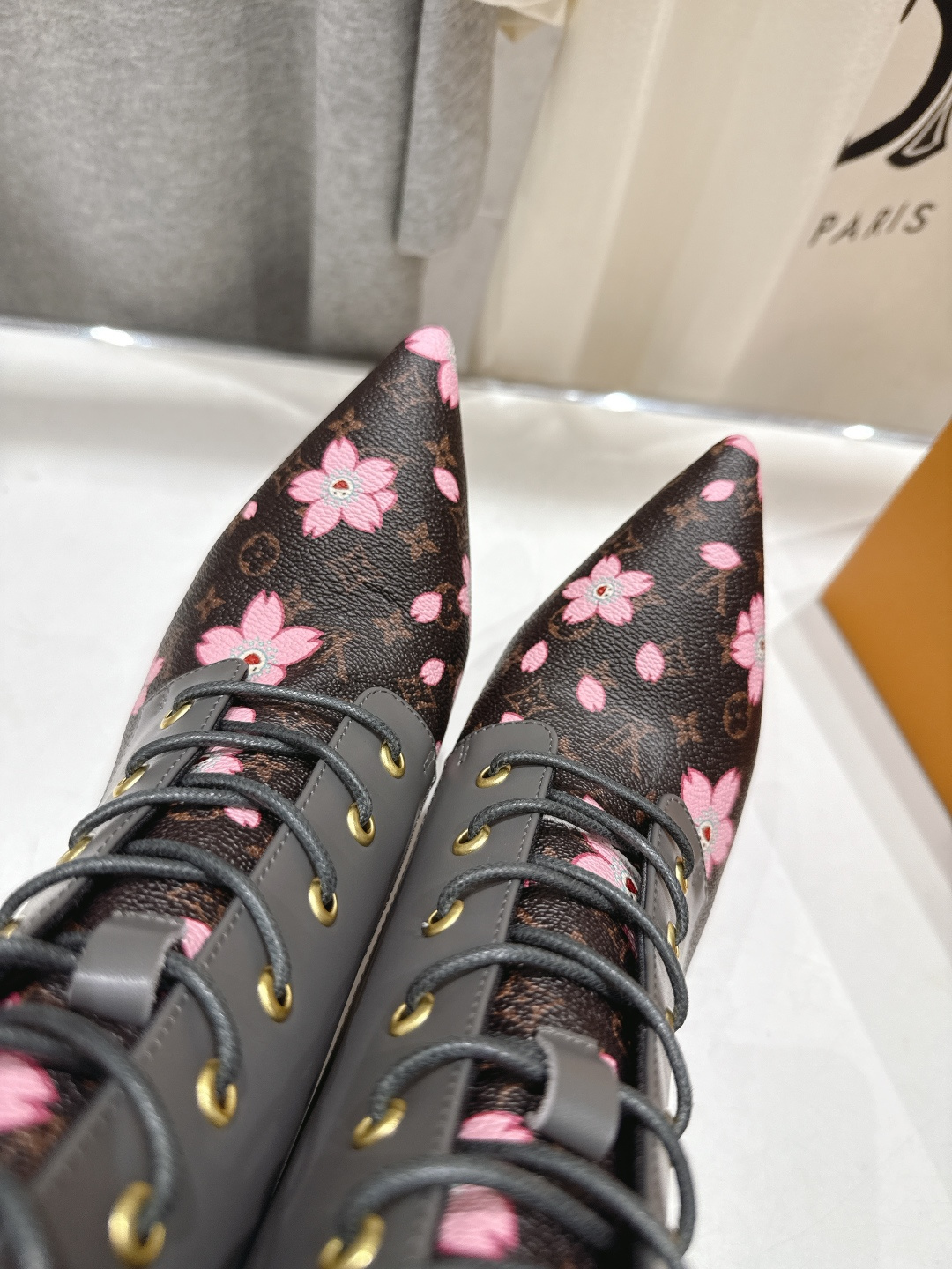 高版本出厂 LOUIS VUITTON 25ss LV驴牌秋冬新款高跟短靴楦型百搭瘦脚yyds.造型立体