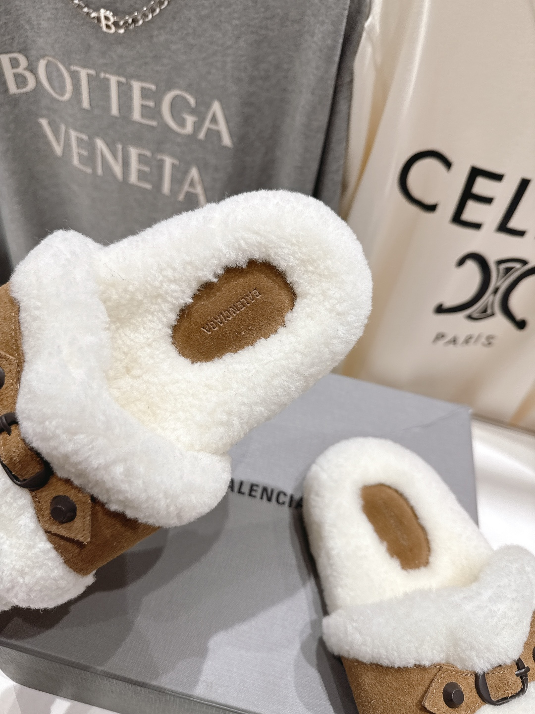 高版本出厂 BALENCIAGA*巴黎世家F027 25ss秋冬新款平底羊毛拖鞋毛毛鞋冬日凛凛🏂🏻不可缺