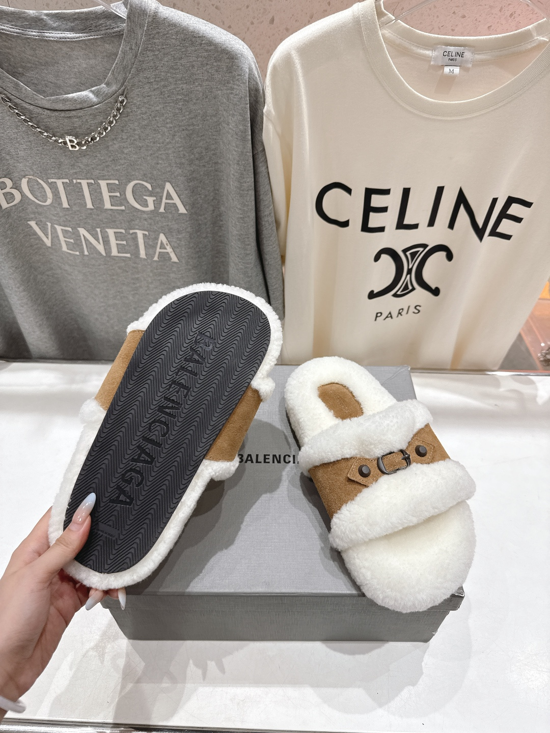 高版本出厂 BALENCIAGA*巴黎世家F027 25ss秋冬新款平底羊毛拖鞋毛毛鞋冬日凛凛🏂🏻不可缺