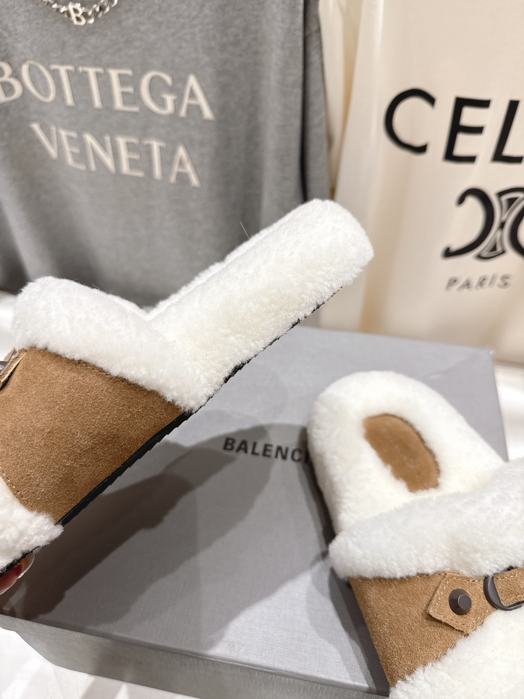 高版本出厂 BALENCIAGA*巴黎世家F027 25ss秋冬新款平底羊毛拖鞋毛毛鞋冬日凛凛🏂🏻不可缺