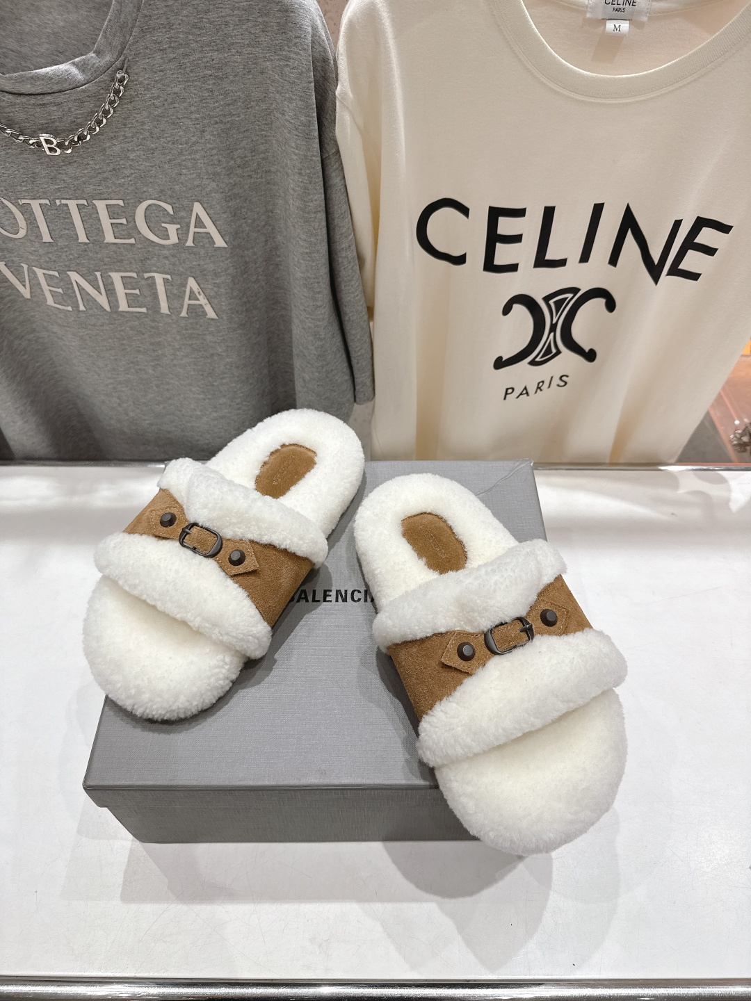 高版本出厂 BALENCIAGA*巴黎世家F027 25ss秋冬新款平底羊毛拖鞋毛毛鞋冬日凛凛🏂🏻不可缺