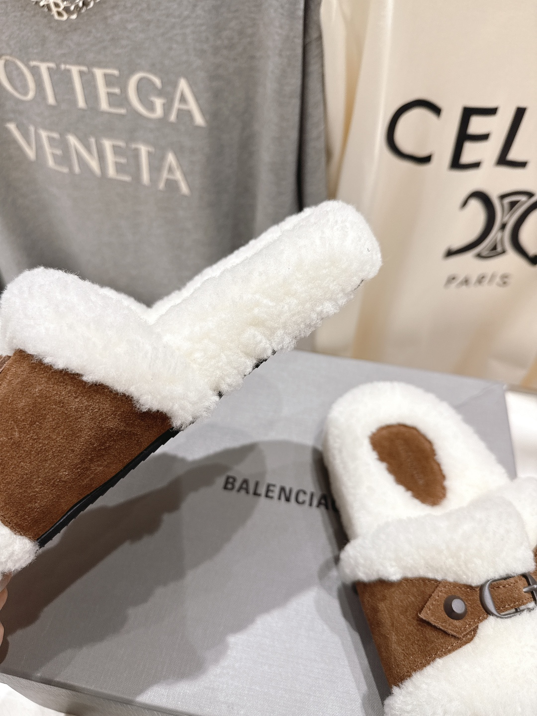 高版本出厂 BALENCIAGA*巴黎世家F027 25ss秋冬新款平底羊毛拖鞋毛毛鞋冬日凛凛🏂🏻不可缺