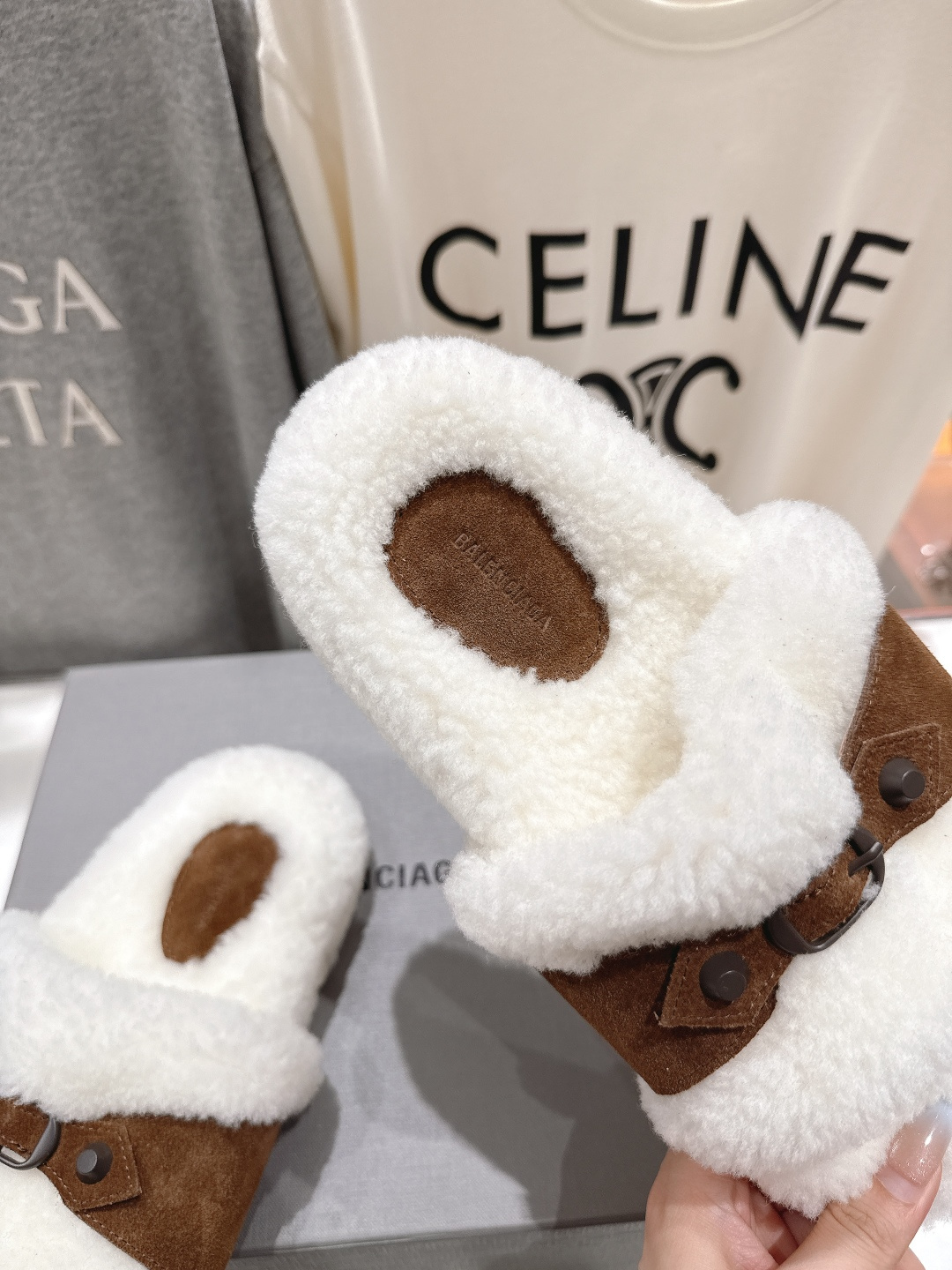 高版本出厂 BALENCIAGA*巴黎世家F027 25ss秋冬新款平底羊毛拖鞋毛毛鞋冬日凛凛🏂🏻不可缺