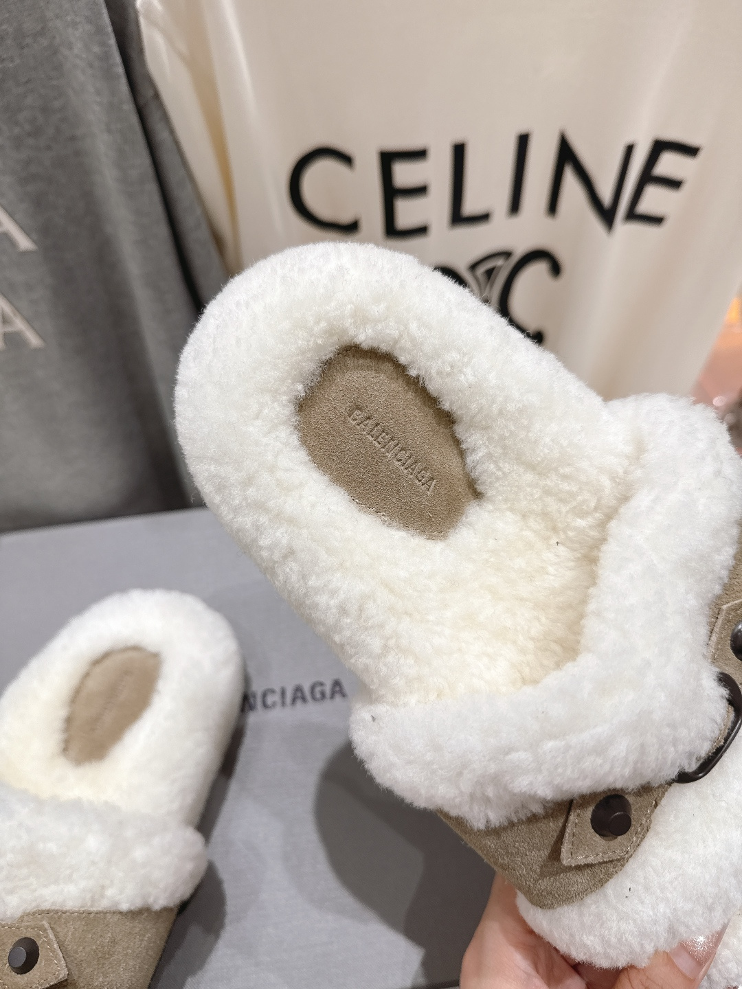 高版本出厂 BALENCIAGA*巴黎世家F027 25ss秋冬新款平底羊毛拖鞋毛毛鞋冬日凛凛🏂🏻不可缺