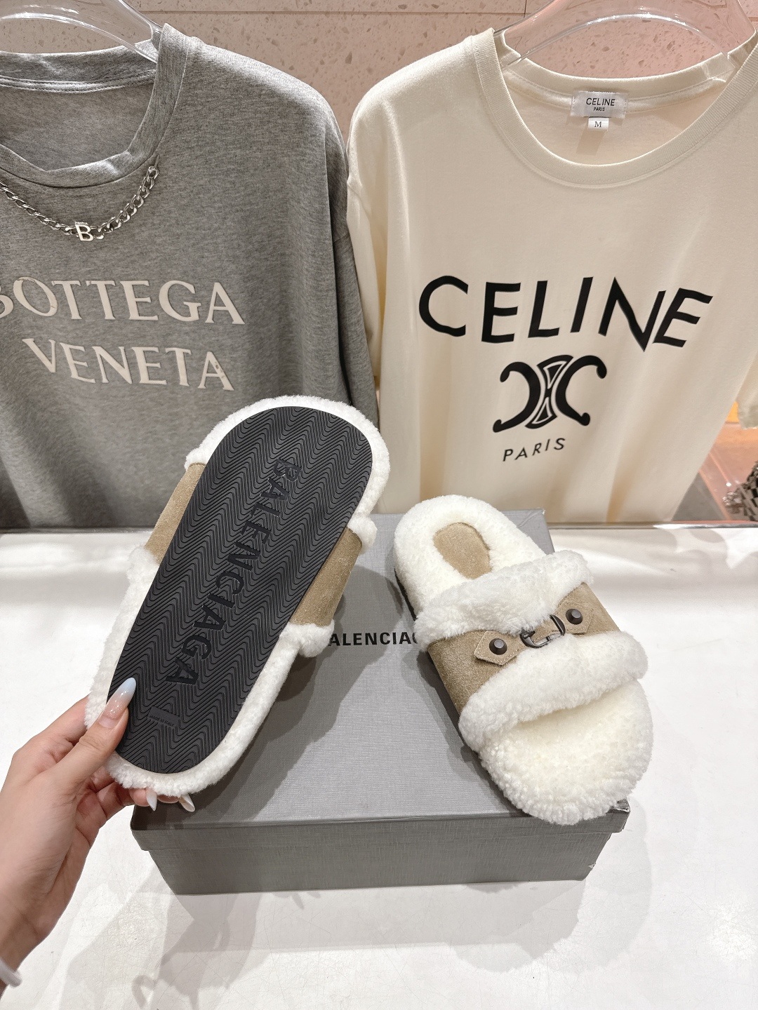 高版本出厂 BALENCIAGA*巴黎世家F027 25ss秋冬新款平底羊毛拖鞋毛毛鞋冬日凛凛🏂🏻不可缺