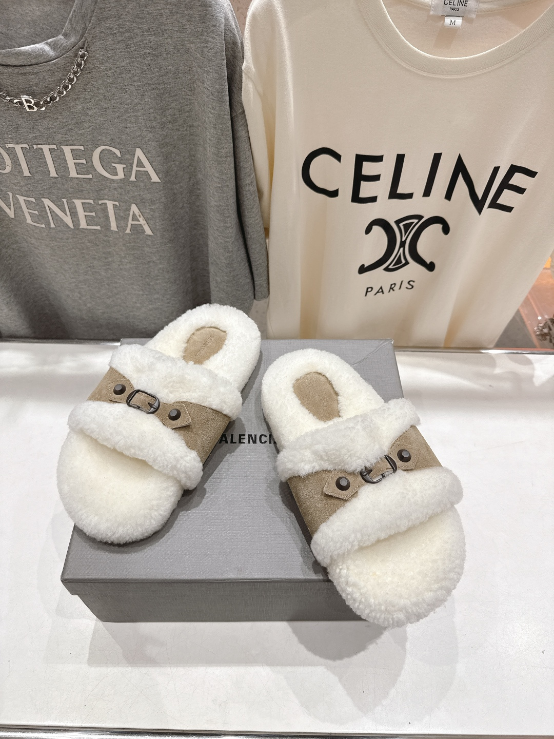 高版本出厂 BALENCIAGA*巴黎世家F027 25ss秋冬新款平底羊毛拖鞋毛毛鞋冬日凛凛🏂🏻不可缺