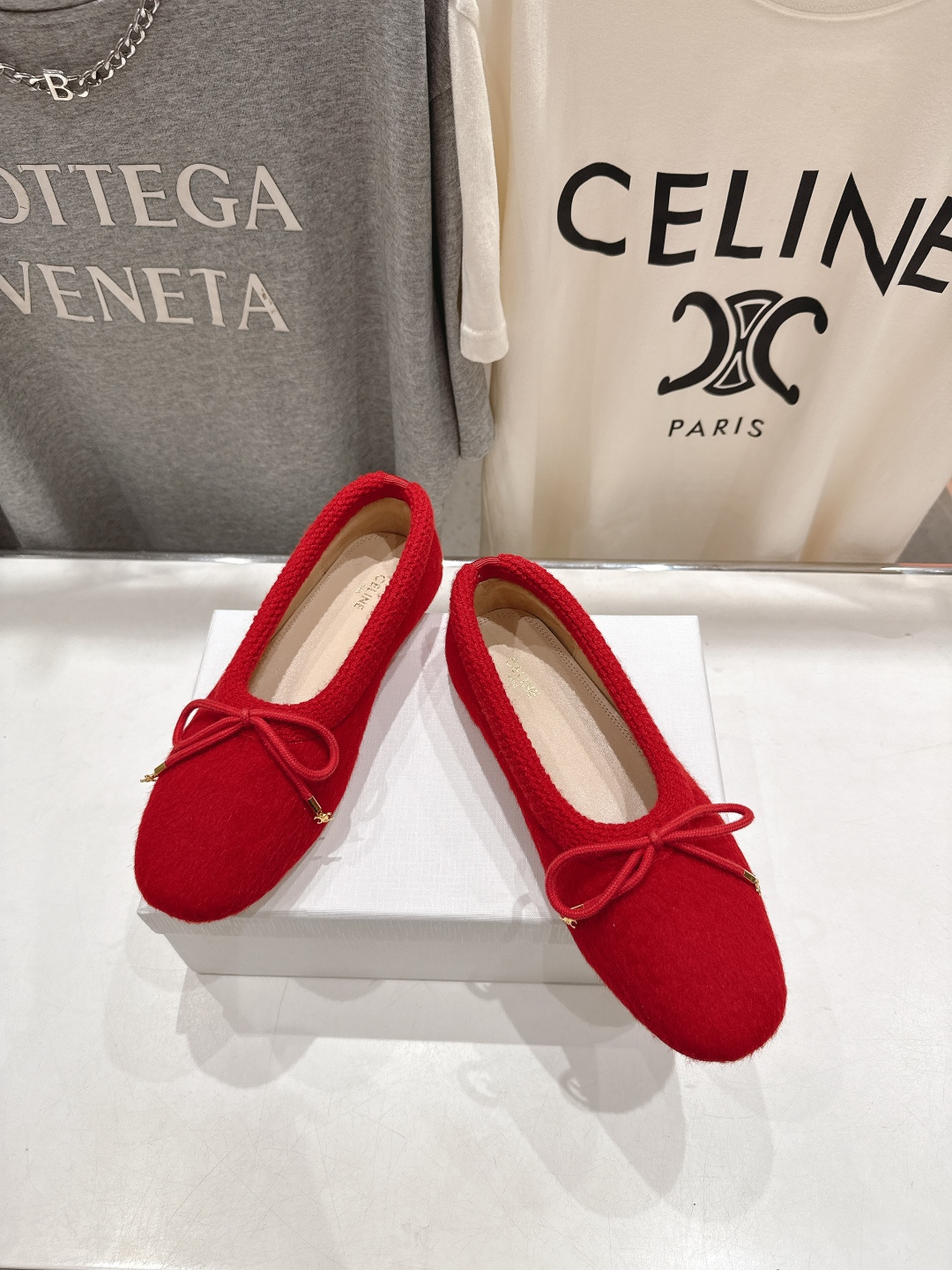高版本出厂 CELINE*赛琳F018 2025ss新款玛丽珍平底乐福鞋单鞋网红爆款来袭！各大网红抢先体