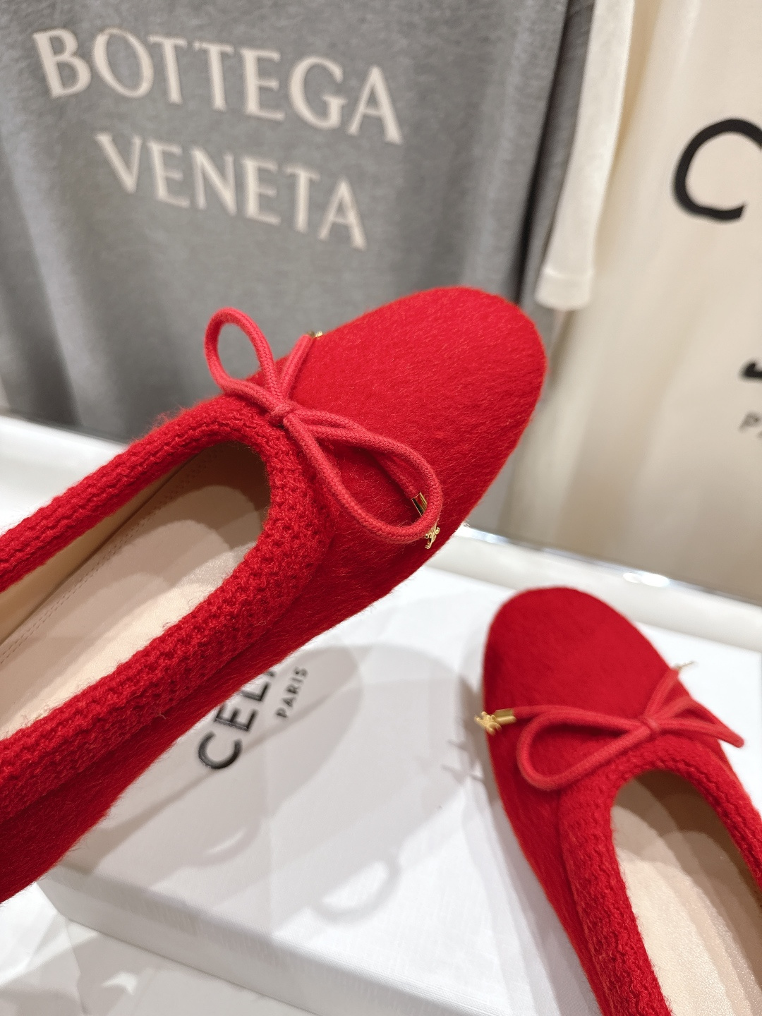 高版本出厂 CELINE*赛琳F018 2025ss新款玛丽珍平底乐福鞋单鞋网红爆款来袭！各大网红抢先体