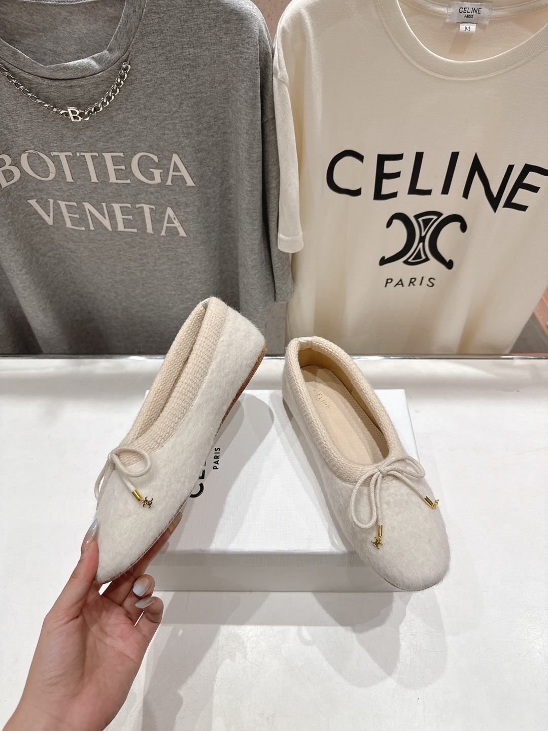 高版本出厂 CELINE*赛琳F018 2025ss新款玛丽珍平底乐福鞋单鞋网红爆款来袭！各大网红抢先体