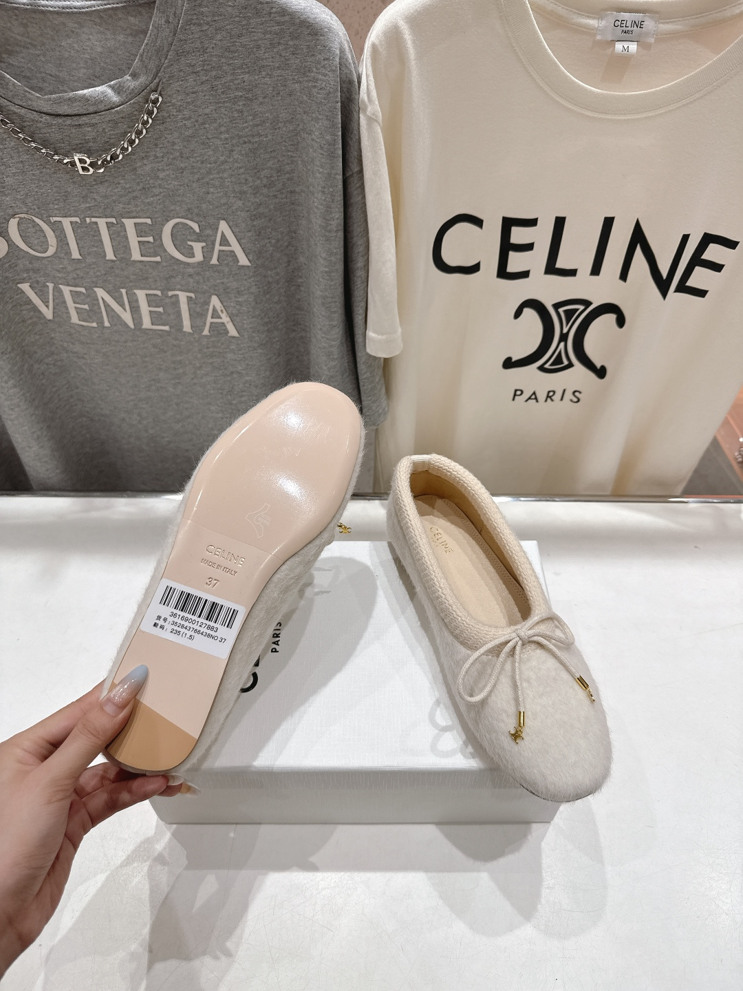 高版本出厂 CELINE*赛琳F018 2025ss新款玛丽珍平底乐福鞋单鞋网红爆款来袭！各大网红抢先体