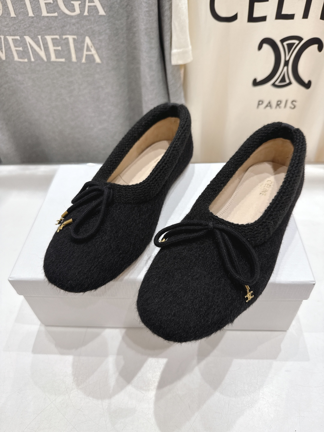 高版本出厂 CELINE*赛琳F018 2025ss新款玛丽珍平底乐福鞋单鞋网红爆款来袭！各大网红抢先体