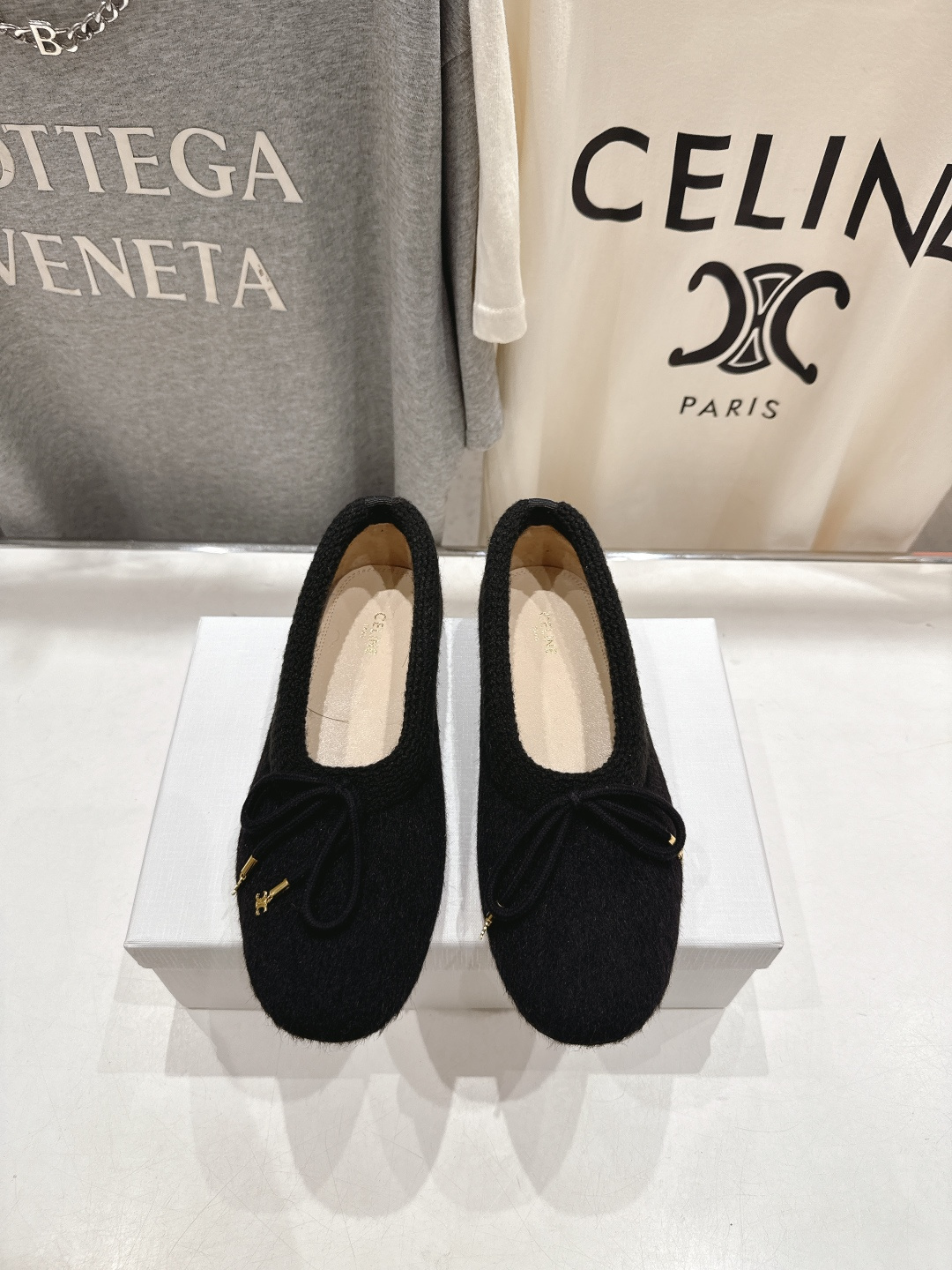 高版本出厂 CELINE*赛琳F018 2025ss新款玛丽珍平底乐福鞋单鞋网红爆款来袭！各大网红抢先体