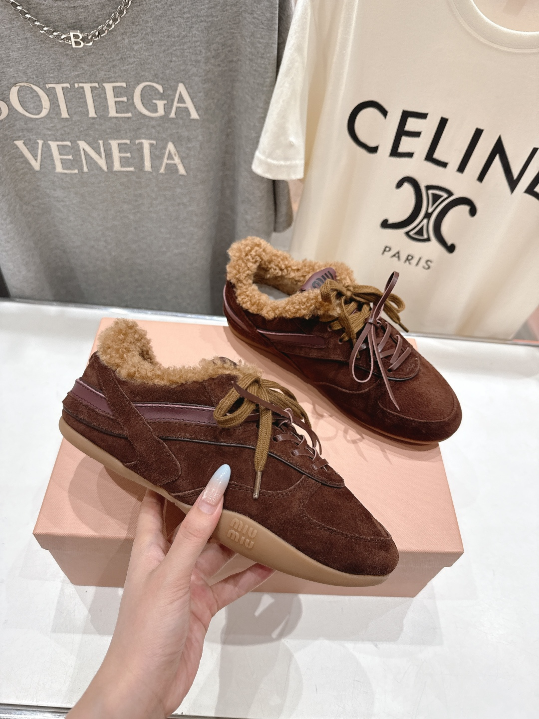 高版本出厂 毛里 MiuMiu/缪缪F022 2025ss秋冬走秀新款系带德训鞋休闲运动鞋 这款系带休闲