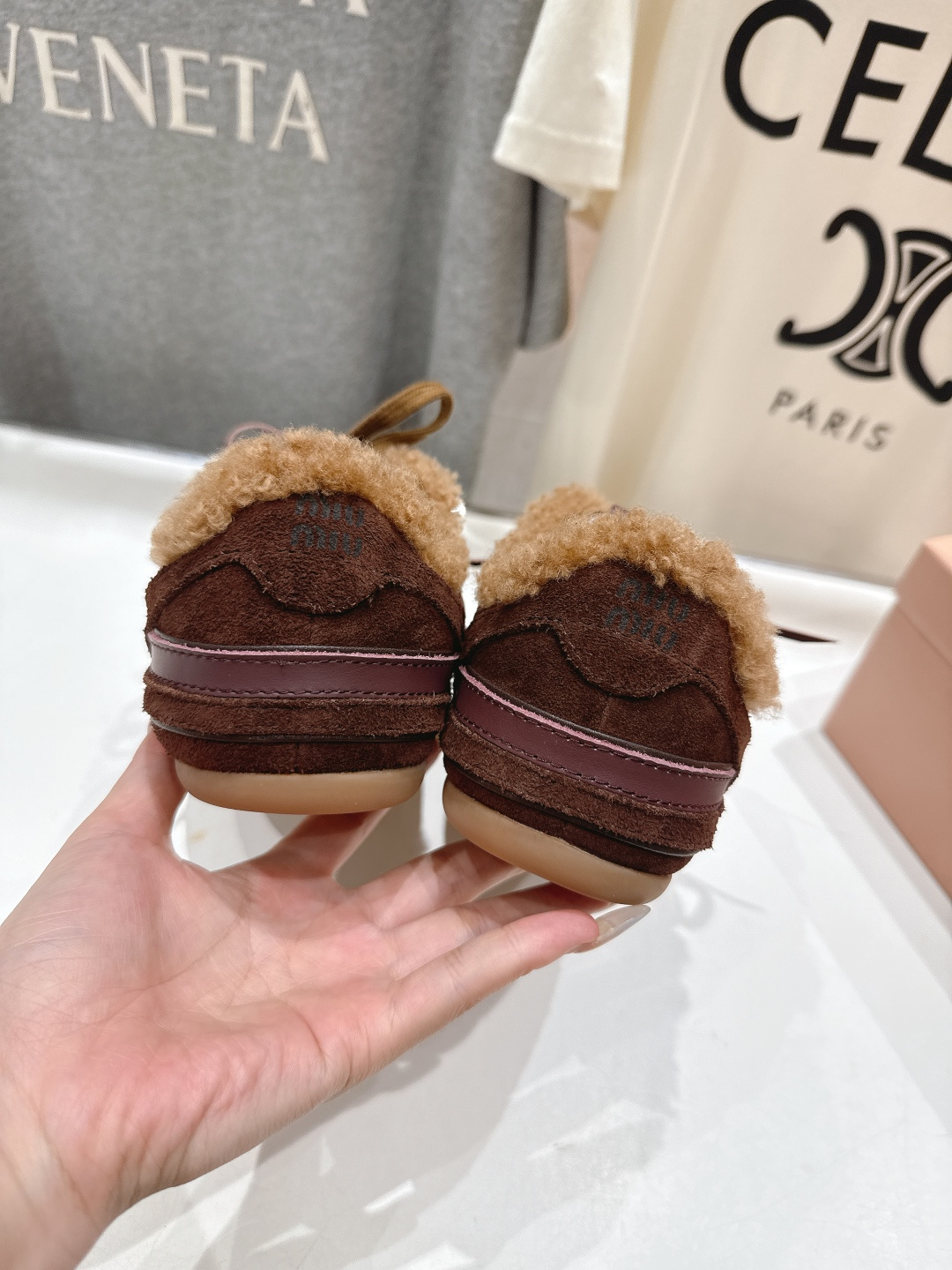 高版本出厂 毛里 MiuMiu/缪缪F022 2025ss秋冬走秀新款系带德训鞋休闲运动鞋 这款系带休闲