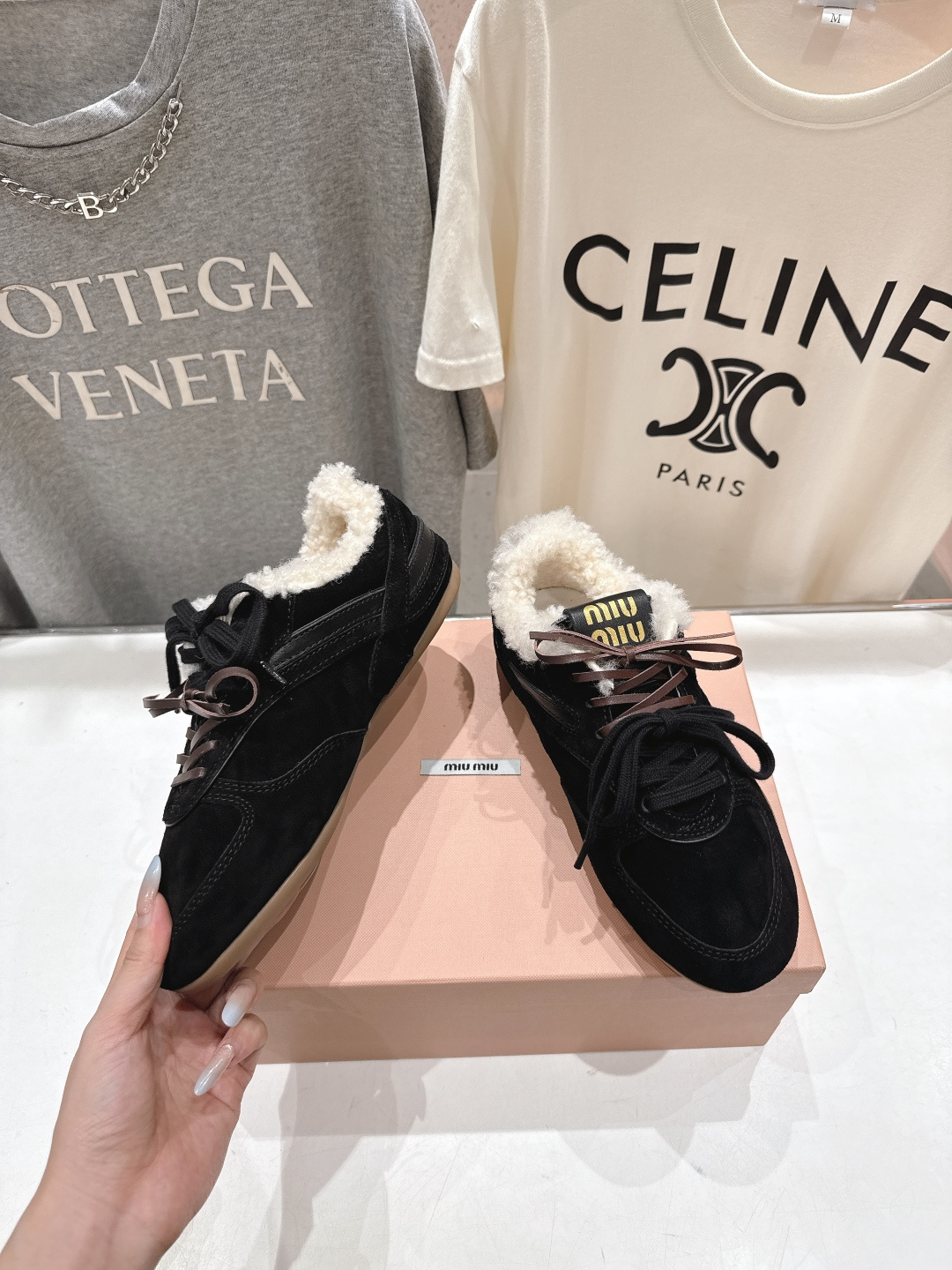 高版本出厂 毛里 MiuMiu/缪缪F022 2025ss秋冬走秀新款系带德训鞋休闲运动鞋 这款系带休闲