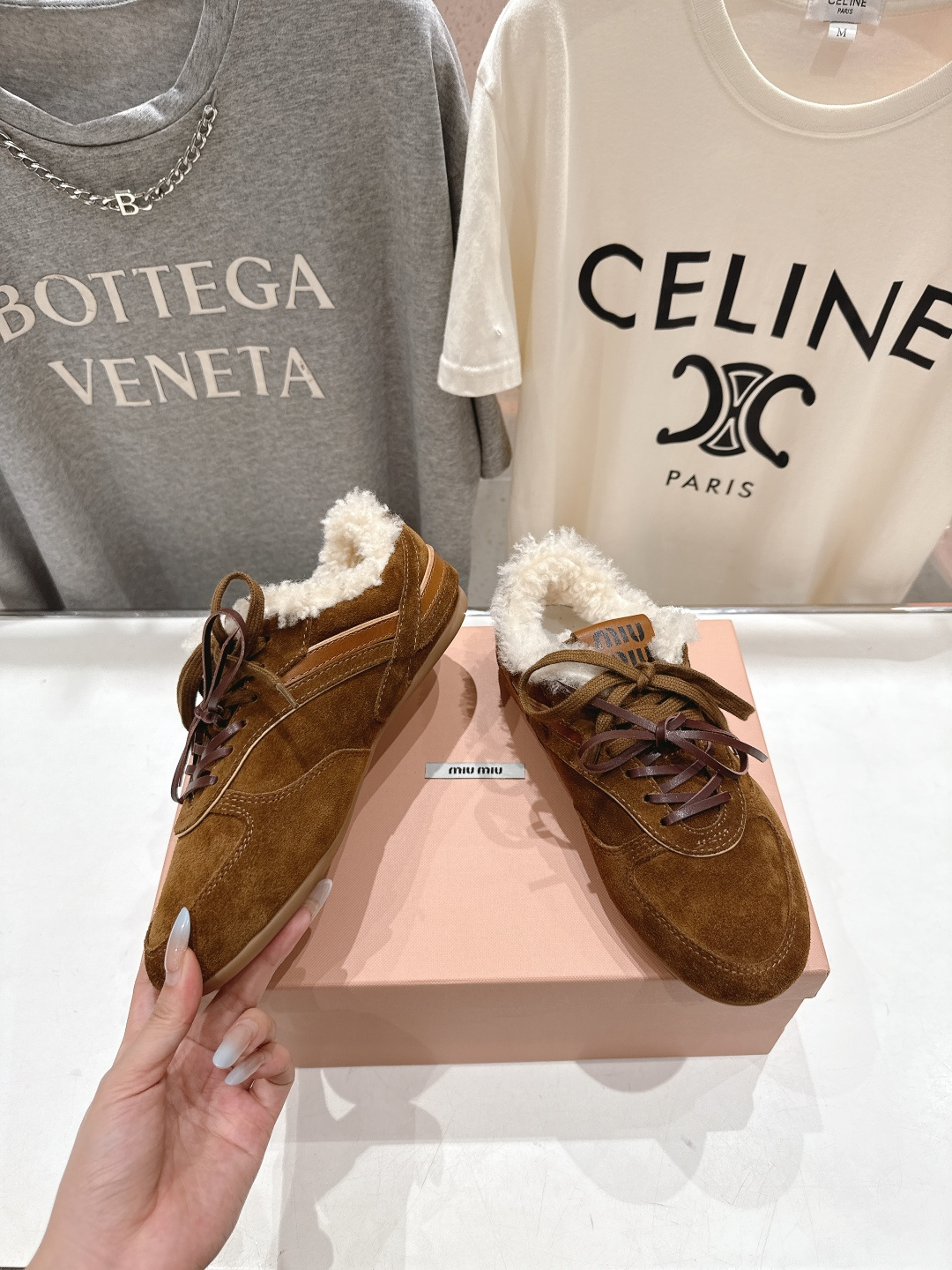 高版本出厂 毛里 MiuMiu/缪缪F022 2025ss秋冬走秀新款系带德训鞋休闲运动鞋 这款系带休闲