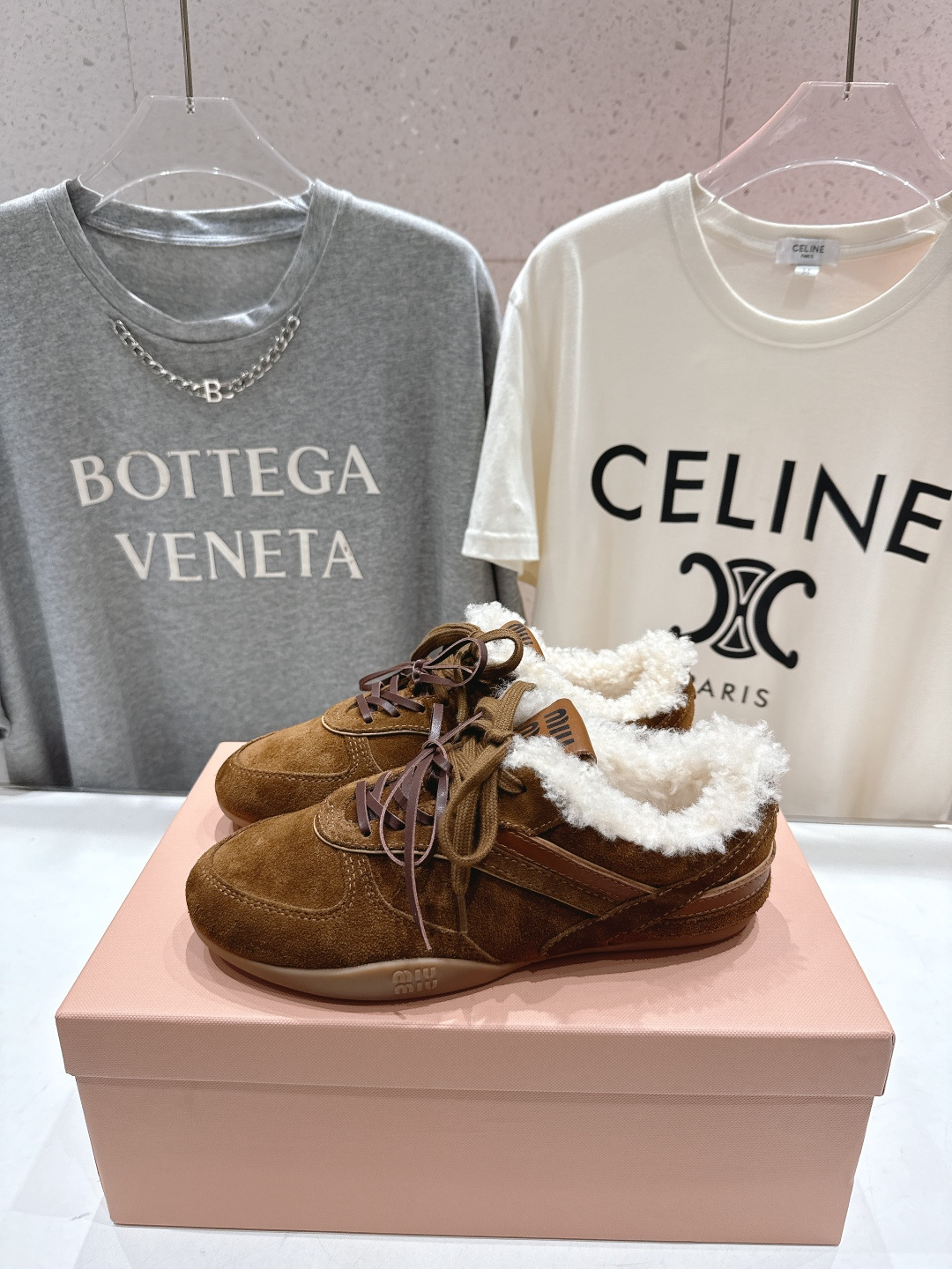 高版本出厂 毛里 MiuMiu/缪缪F022 2025ss秋冬走秀新款系带德训鞋休闲运动鞋 这款系带休闲