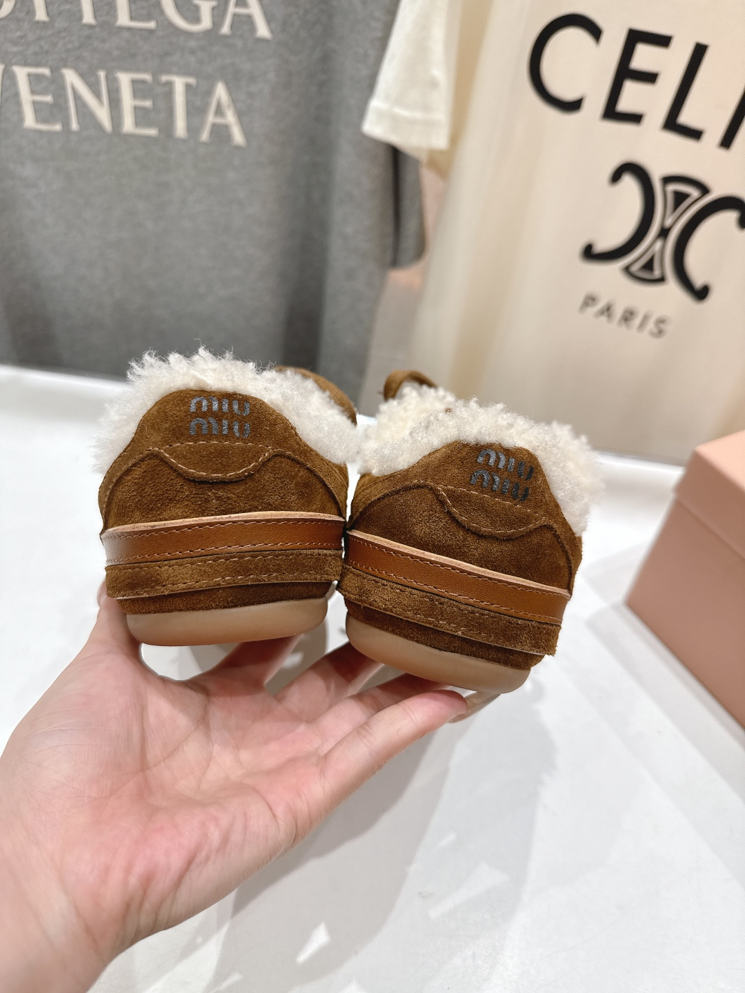 高版本出厂 毛里 MiuMiu/缪缪F022 2025ss秋冬走秀新款系带德训鞋休闲运动鞋 这款系带休闲