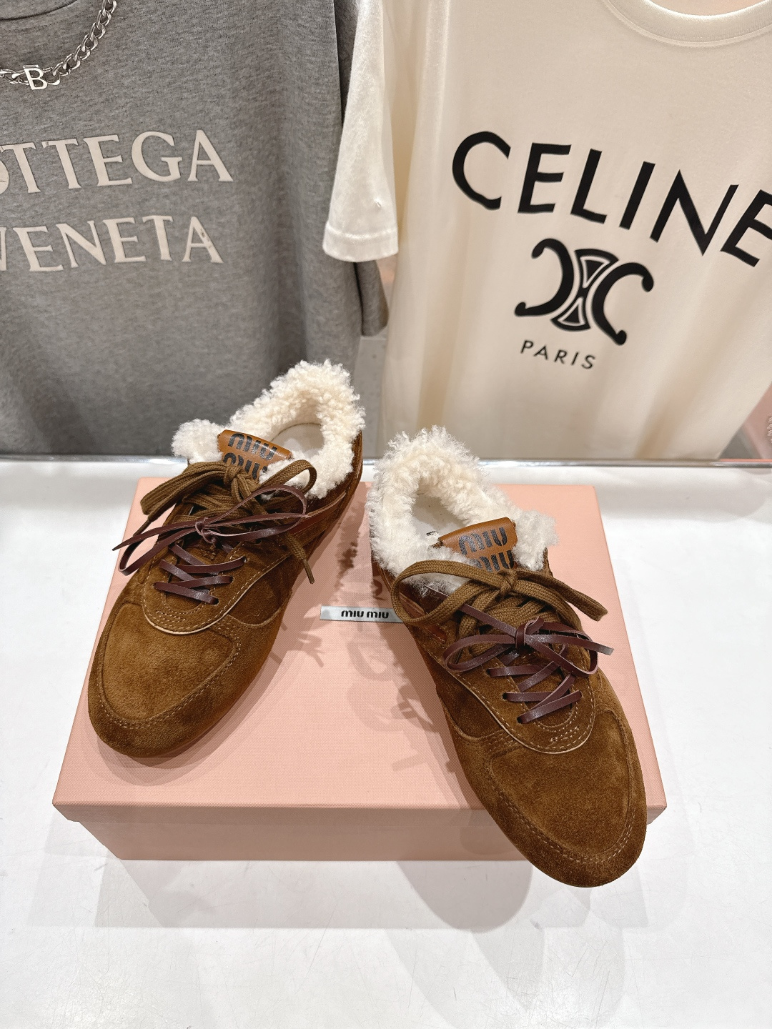 高版本出厂 毛里 MiuMiu/缪缪F022 2025ss秋冬走秀新款系带德训鞋休闲运动鞋 这款系带休闲