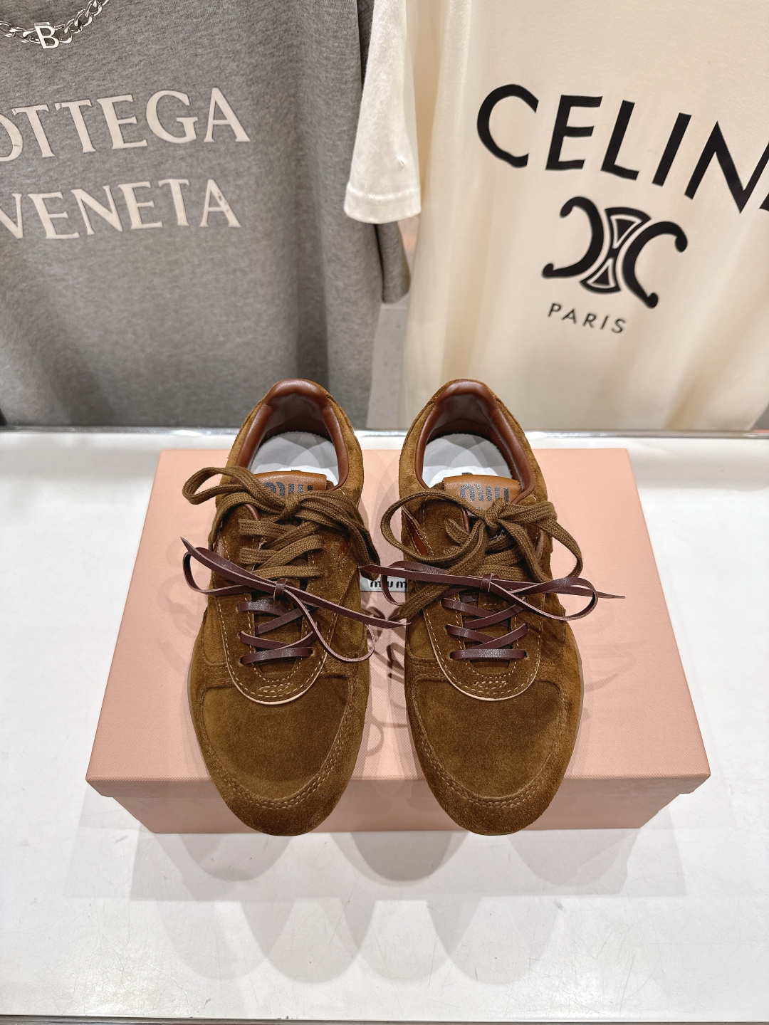 高版本出厂 MiuMiu/缪缪F022 2025ss秋冬走秀新款系带德训鞋休闲运动鞋 这款系带休闲运动鞋