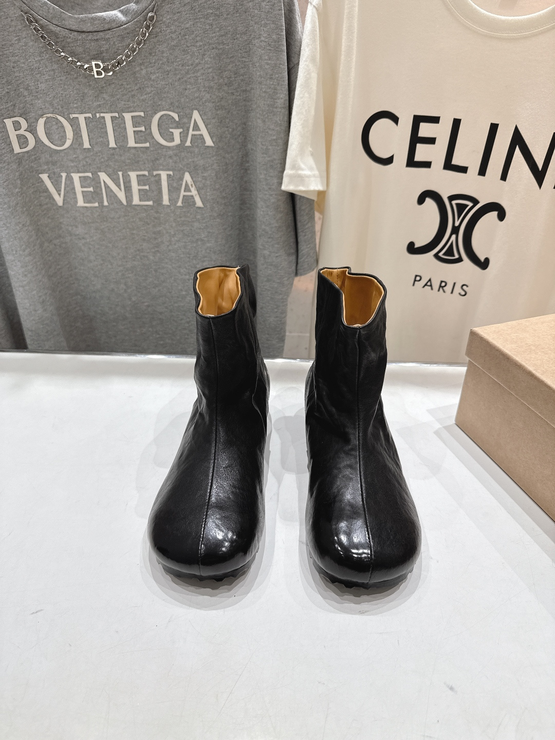 顶级出厂 Renian 小众潮牌～F028秋冬新款复古英伦风切尔西小短靴网红明星小红书狂追热推 发售蠢萌