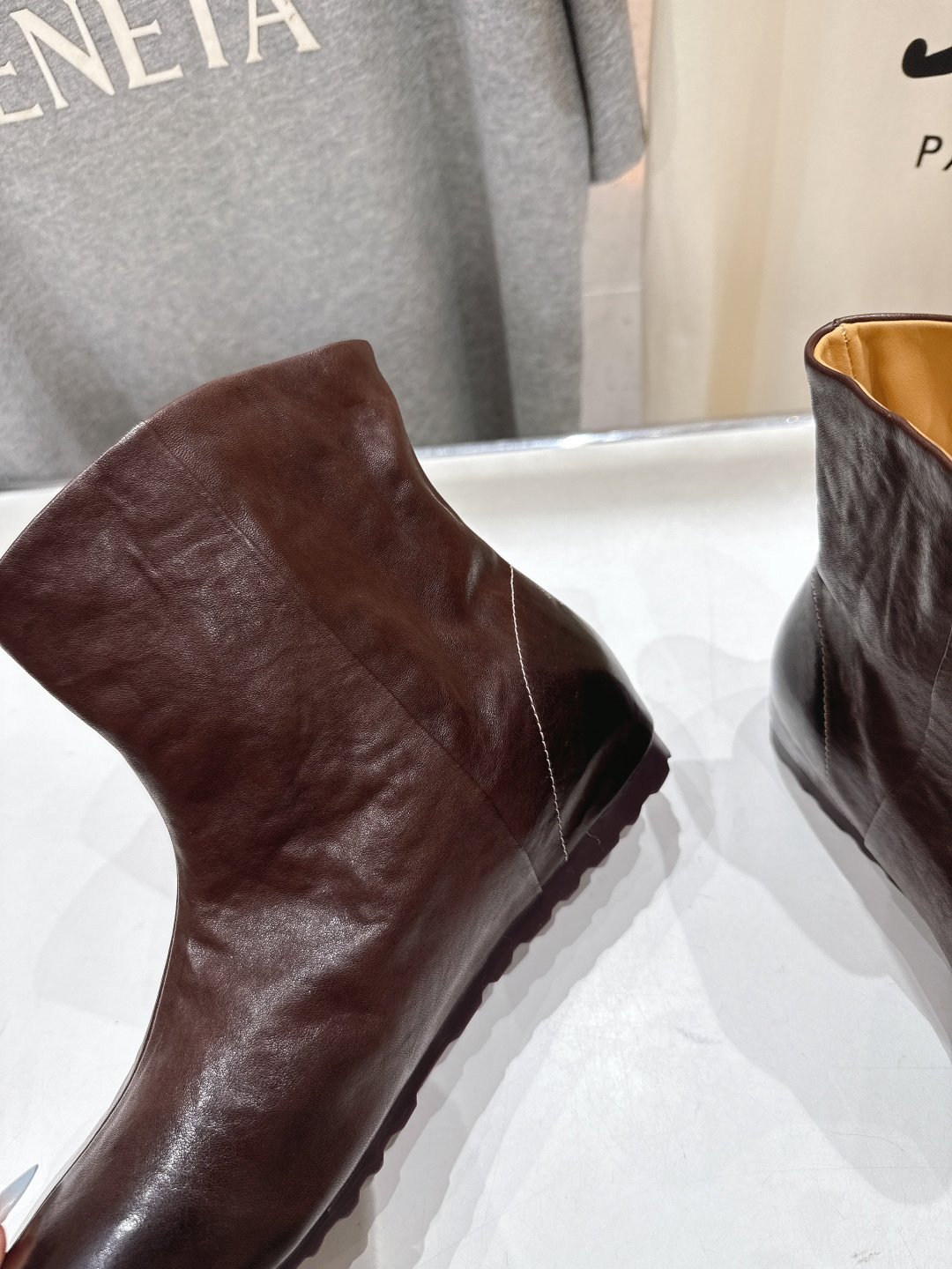 顶级出厂 Renian 小众潮牌～F028秋冬新款复古英伦风切尔西小短靴网红明星小红书狂追热推 发售蠢萌