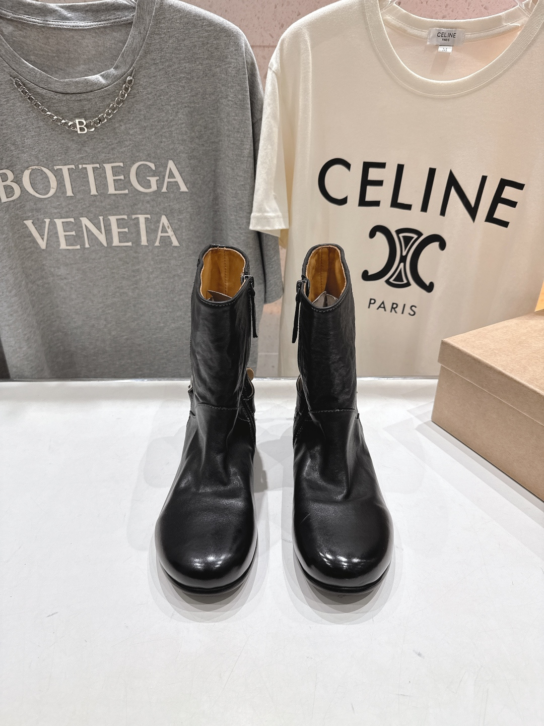 顶级出厂 Renian 小众潮牌～F028秋冬新款复古英伦风切尔西短靴马丁靴网红明星小红书狂追热推 发售