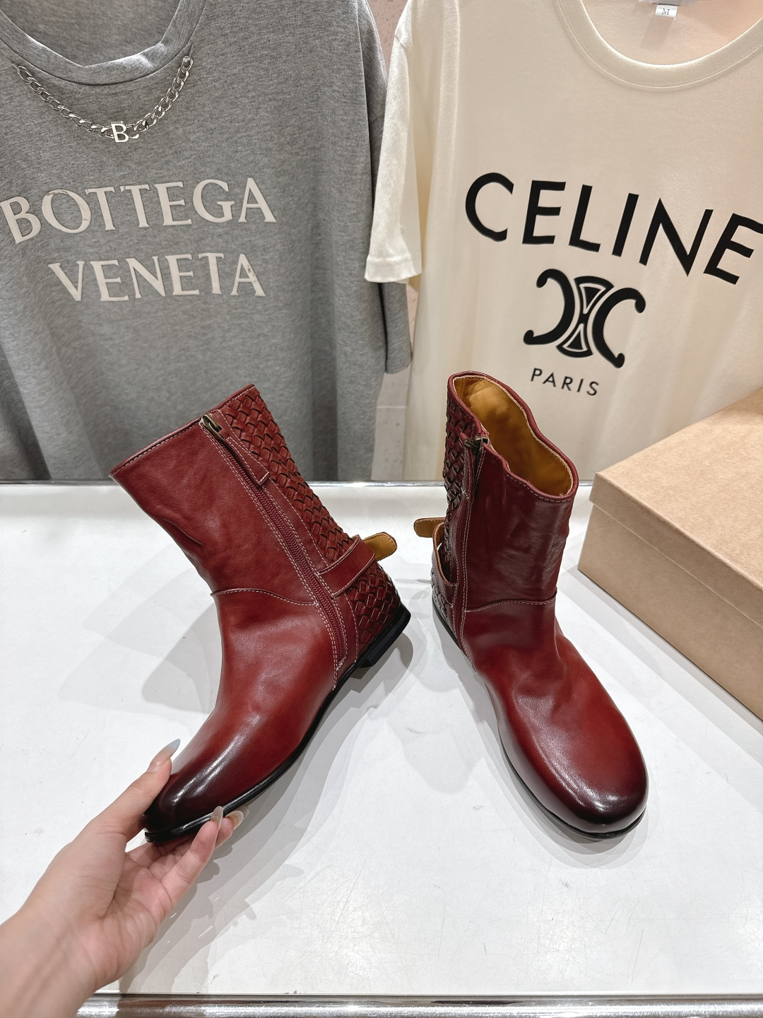 顶级出厂 Renian 小众潮牌～F028秋冬新款复古英伦风切尔西短靴马丁靴网红明星小红书狂追热推 发售