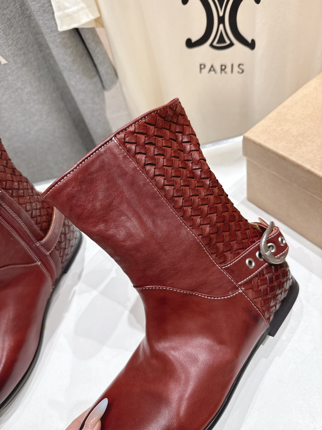 顶级出厂 Renian 小众潮牌～F028秋冬新款复古英伦风切尔西短靴马丁靴网红明星小红书狂追热推 发售