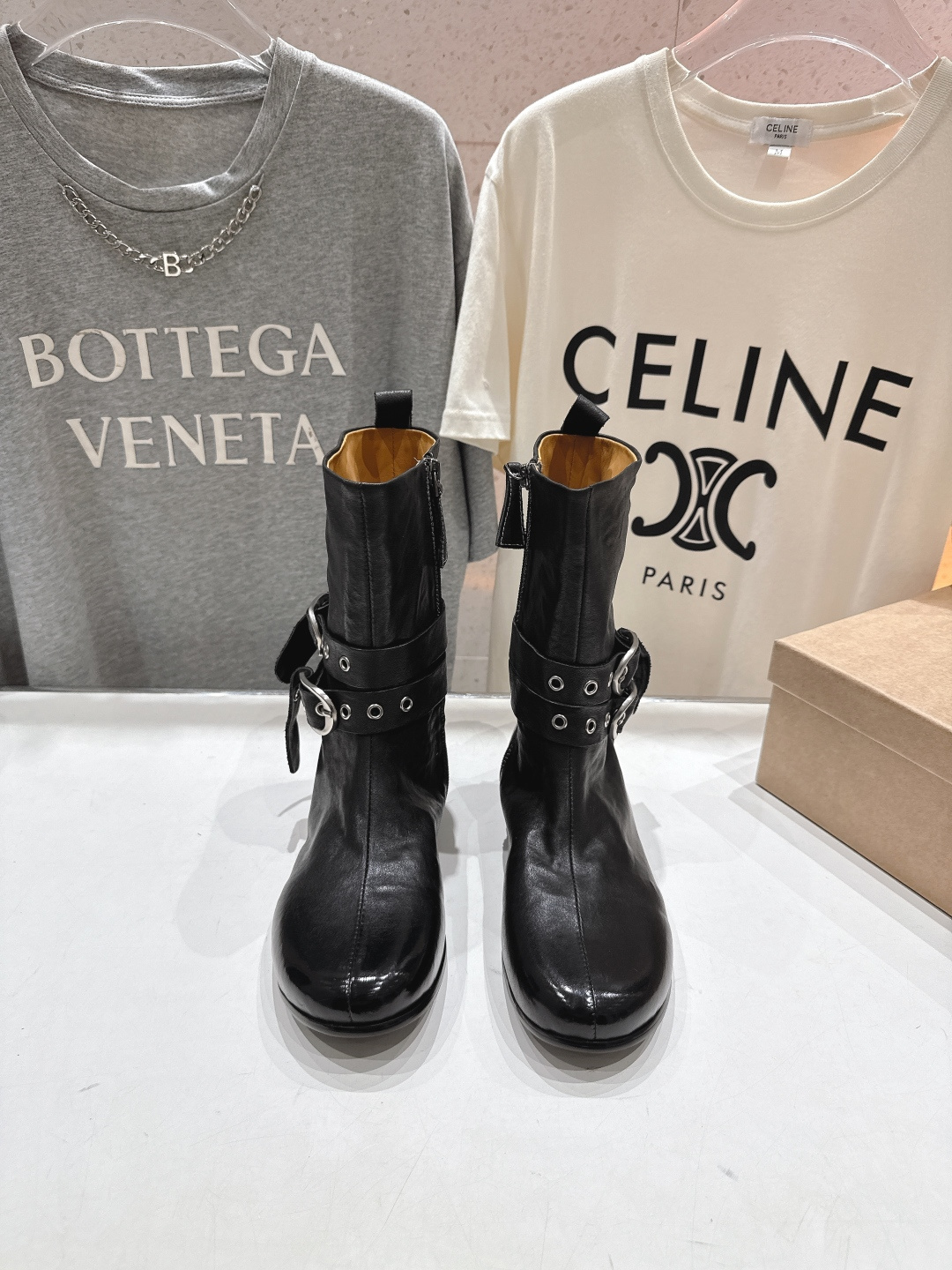 顶级出厂 Renian 小众潮牌～F028秋冬新款复古英伦风切尔西短靴马丁靴网红明星小红书狂追热推 发售