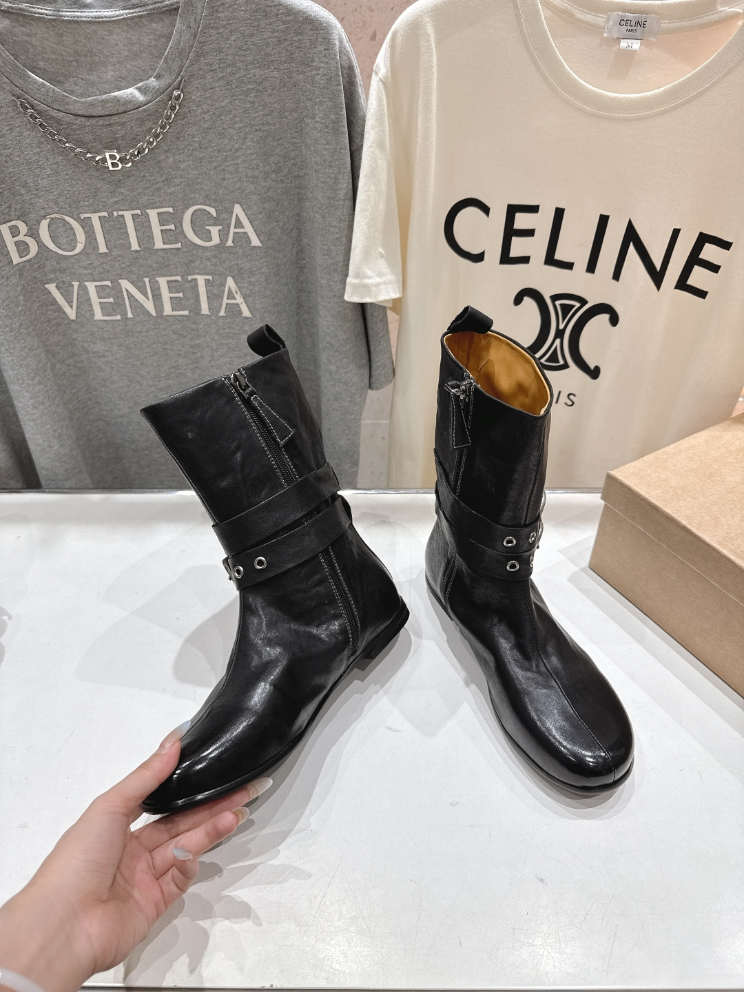 顶级出厂 Renian 小众潮牌～F028秋冬新款复古英伦风切尔西短靴马丁靴网红明星小红书狂追热推 发售