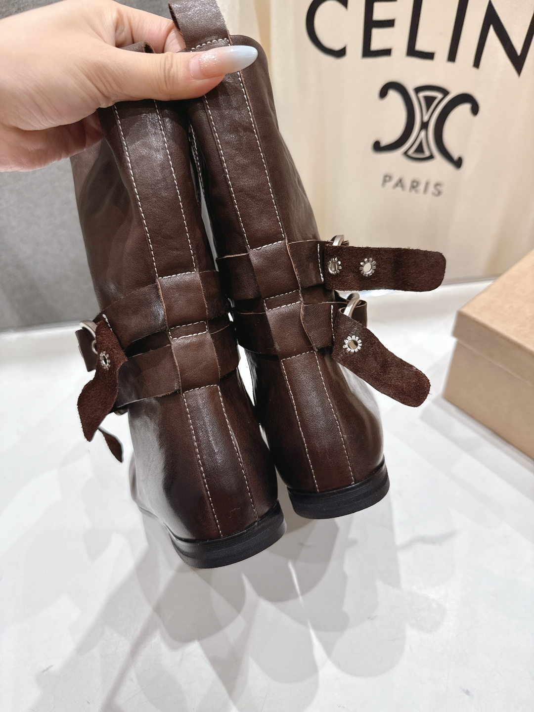 顶级出厂 Renian 小众潮牌～F028秋冬新款复古英伦风切尔西短靴马丁靴网红明星小红书狂追热推 发售