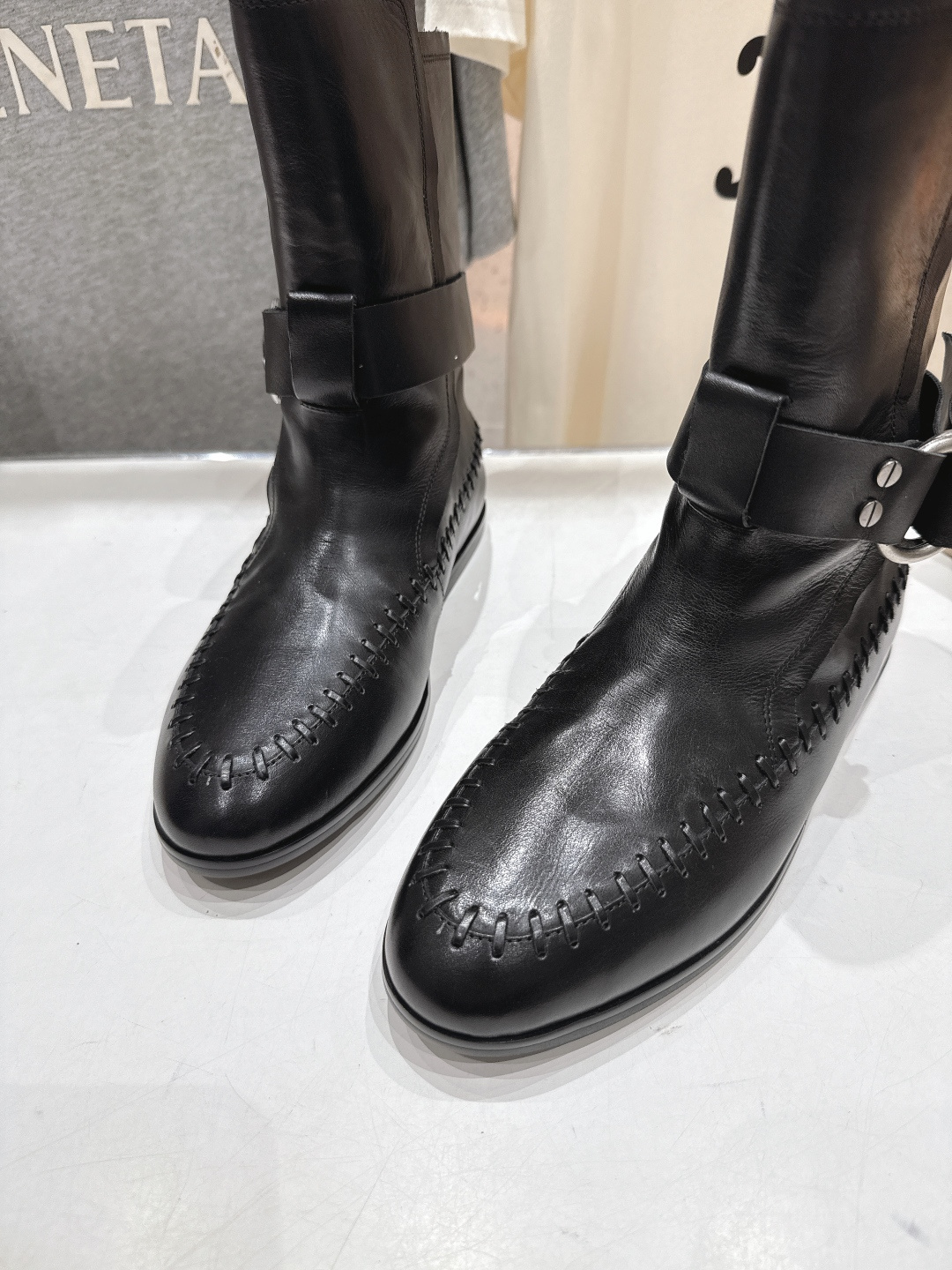 顶级出厂 Renian 小众潮牌～F028秋冬新款复古英伦风切尔西短靴马丁靴网红明星小红书狂追热推 发售